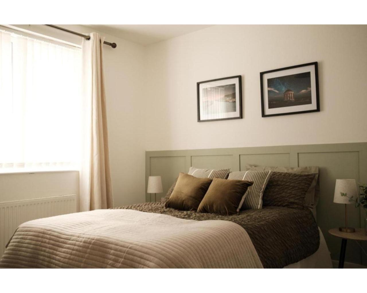 Ormeau Road Apartment view 2