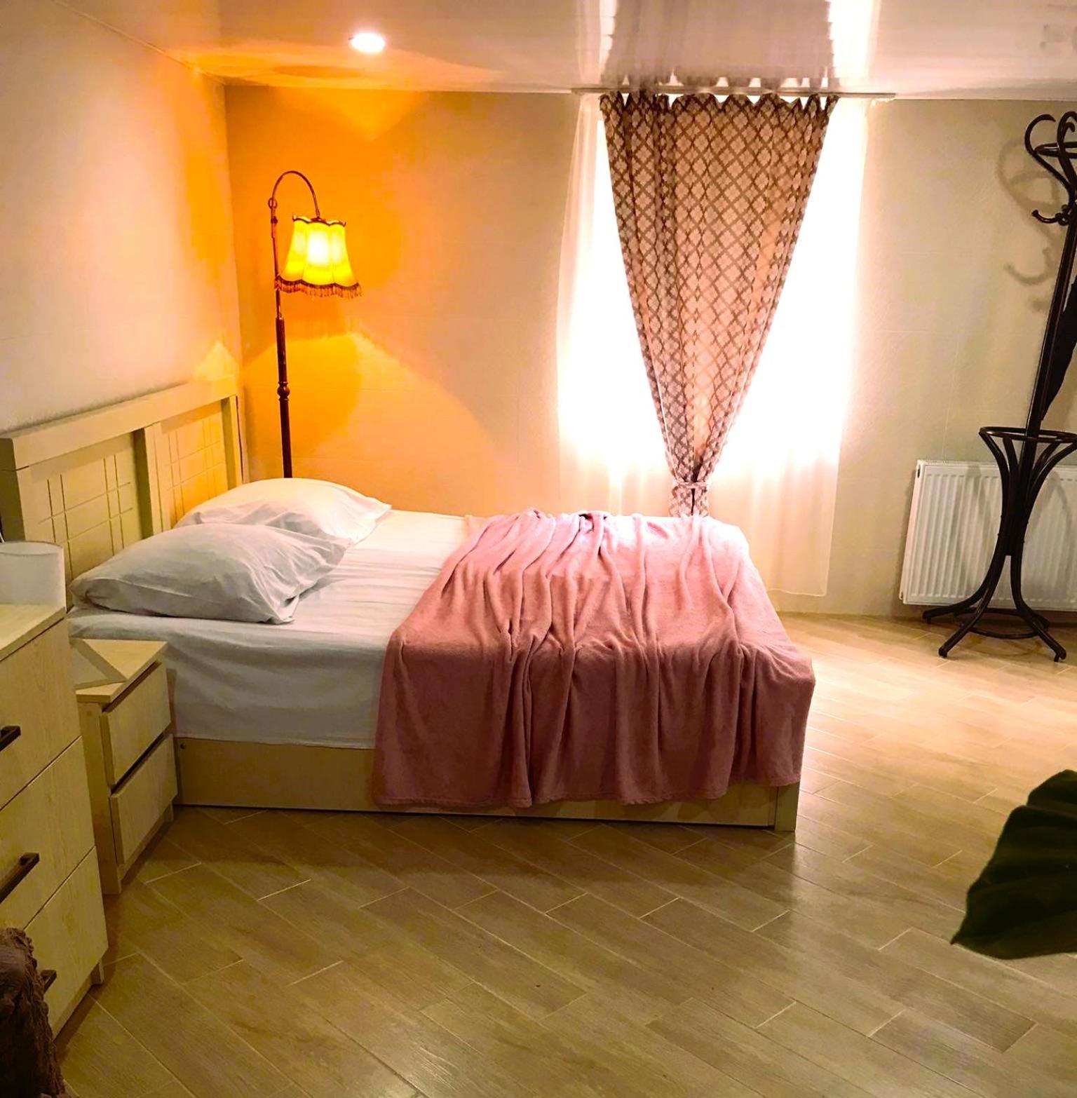 Apartment 19 view 4