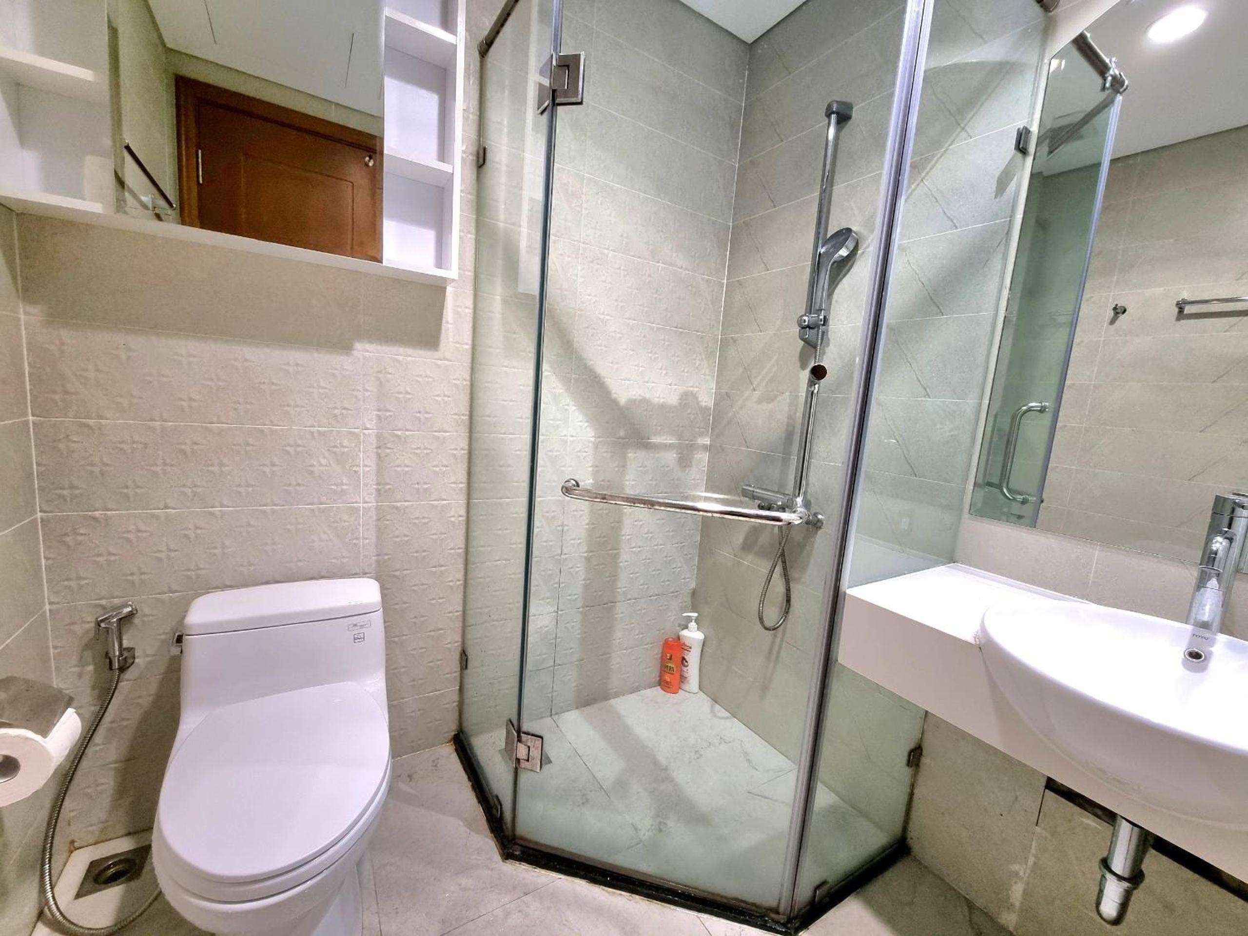Vinhomes Central Park - Luxury 1,2,3,4 bedroom apartments - Khu đô thị ven sông đẹp nhất TP HCM