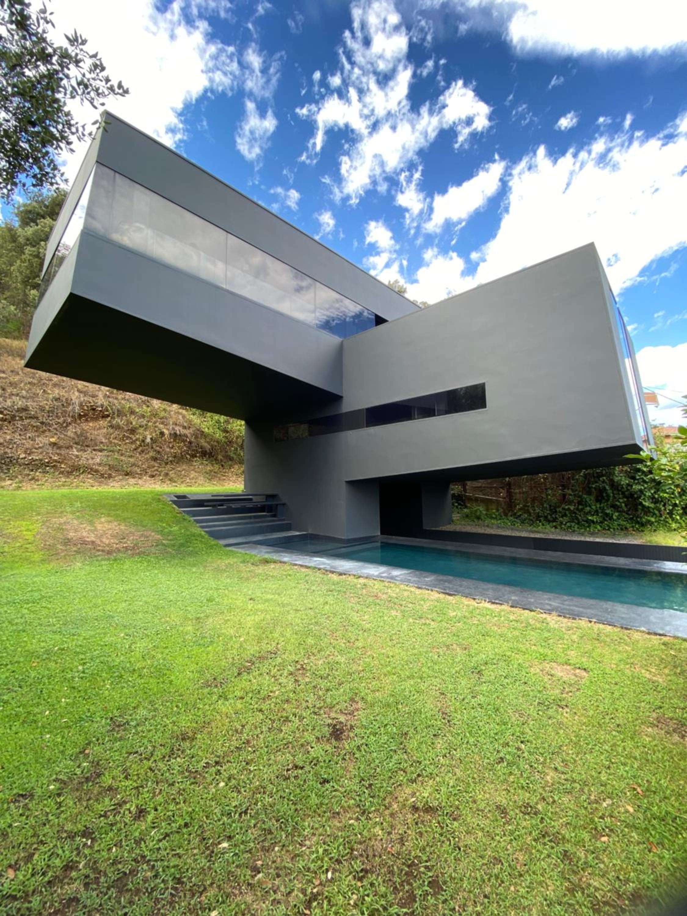 the black line house