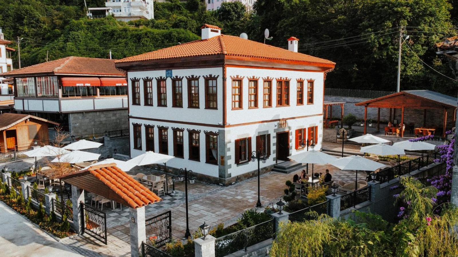 Ömer Çakiroğlu Konağı