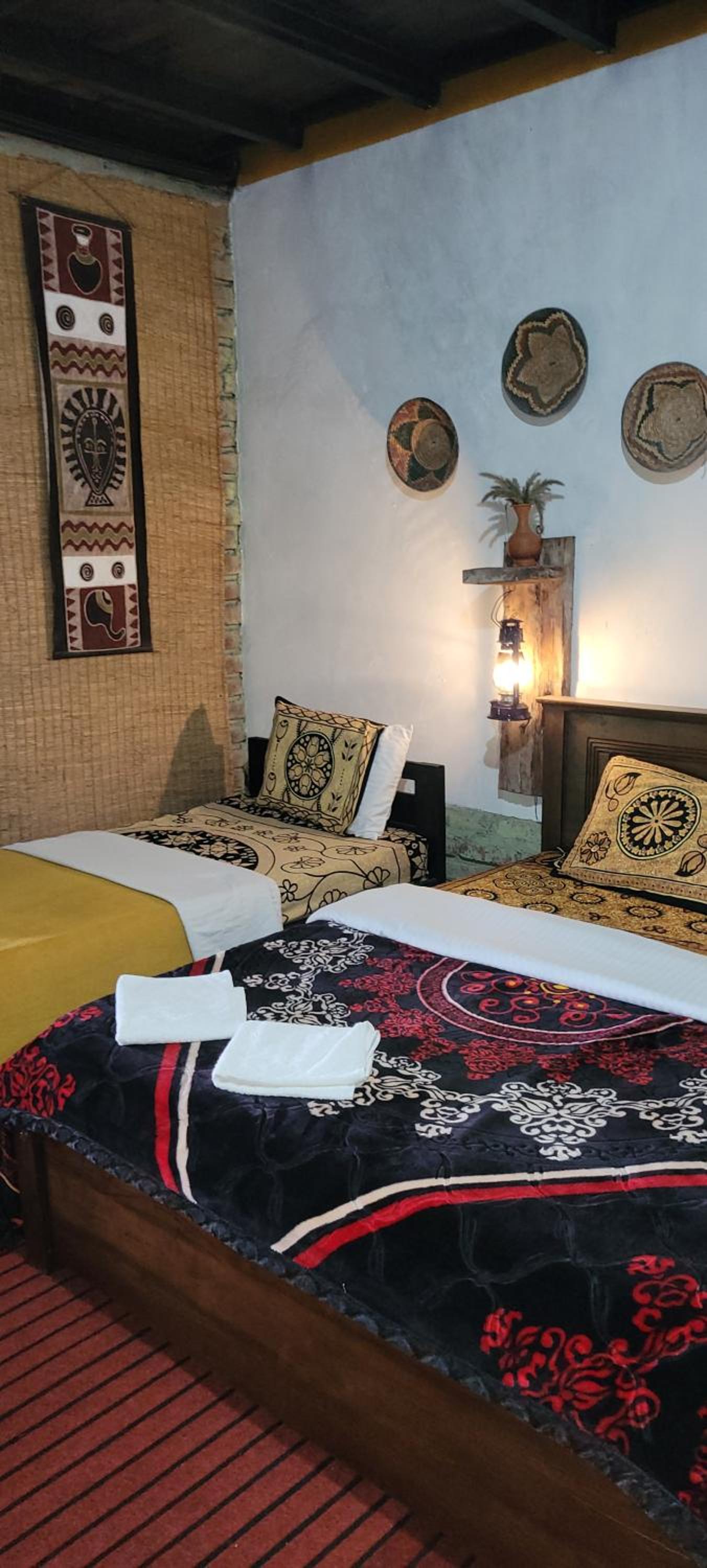 SHADOW MASK BUNGALOW