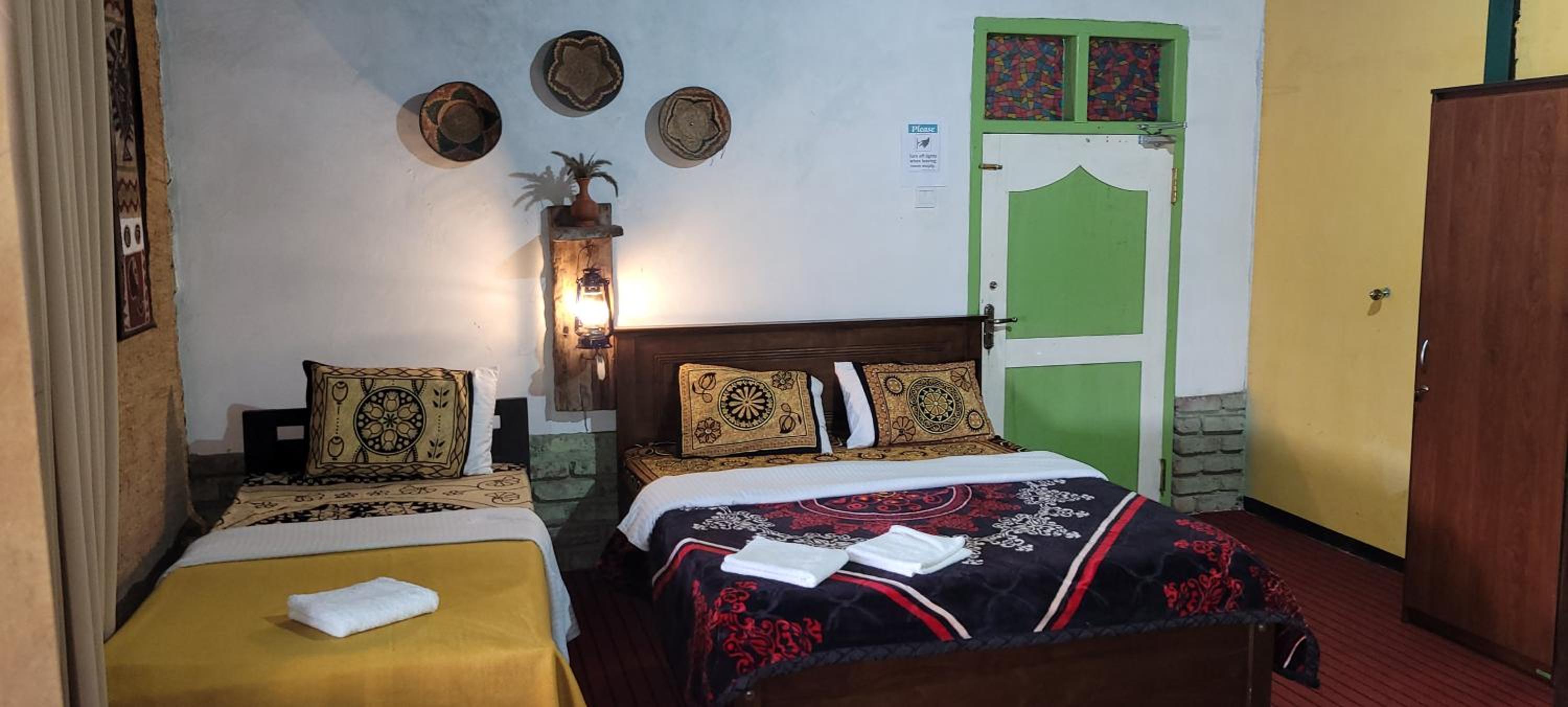 SHADOW MASK BUNGALOW