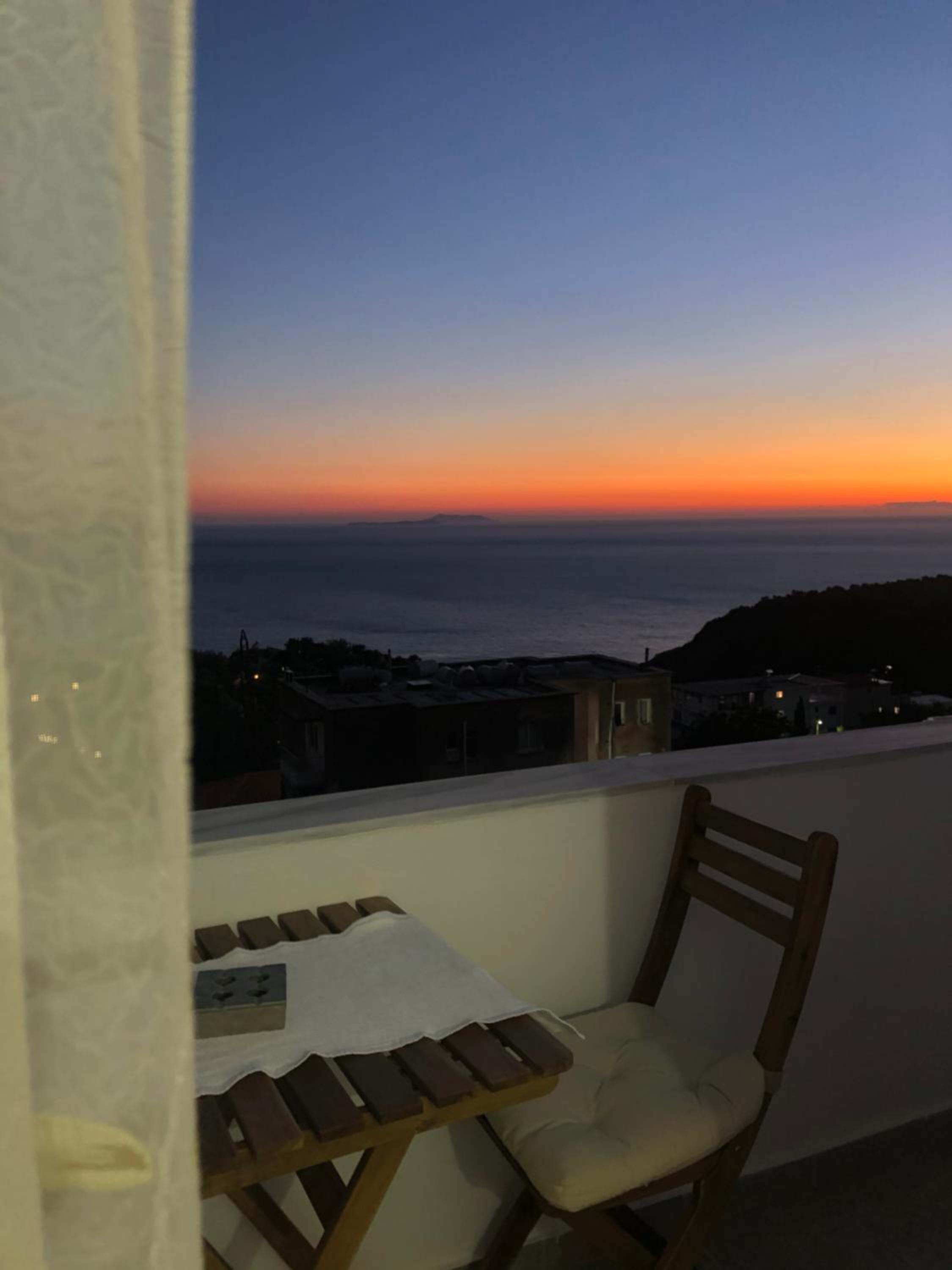 Blue Paradise Apartment