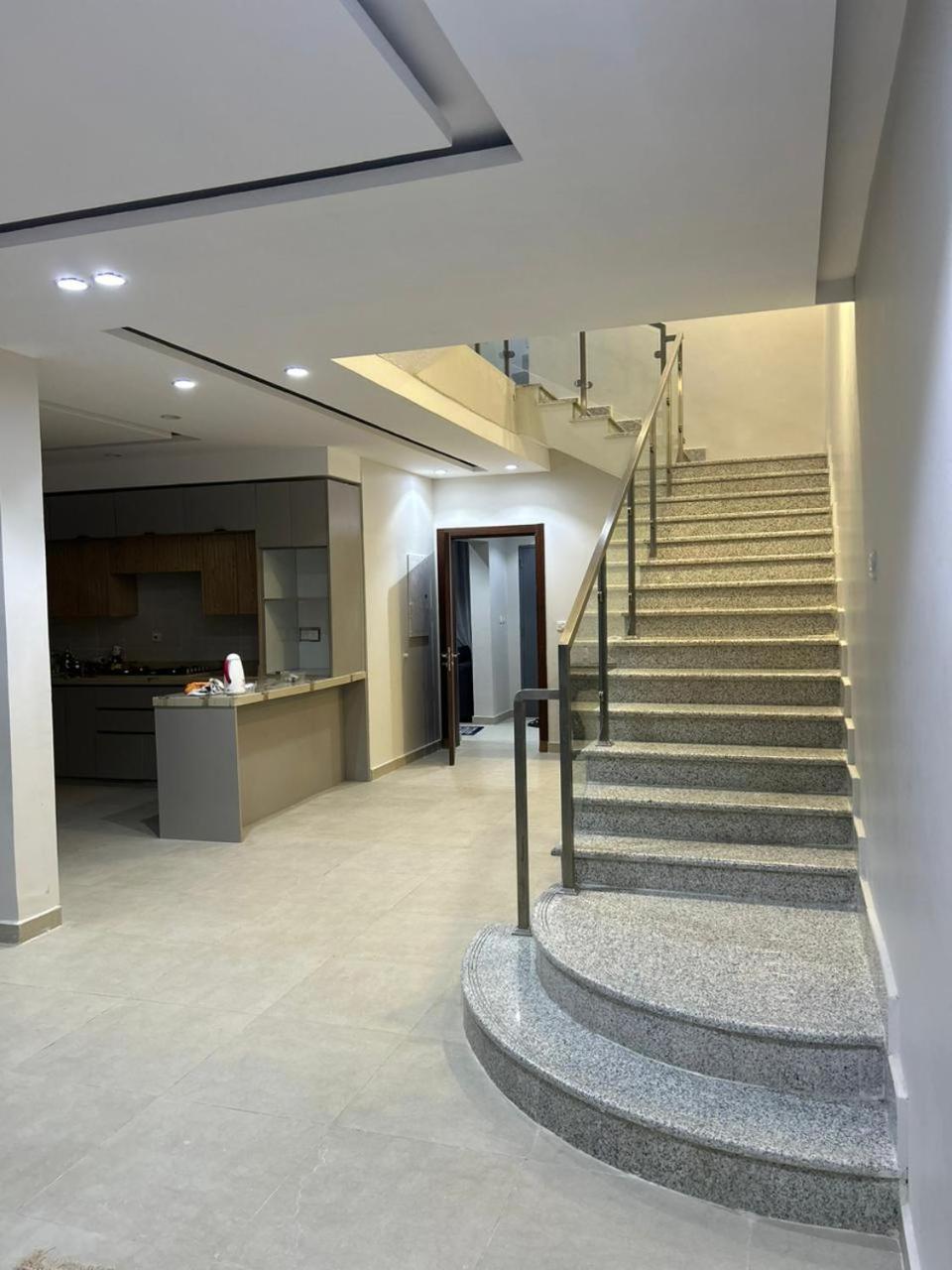 Riyadh Salman Villa فيلا