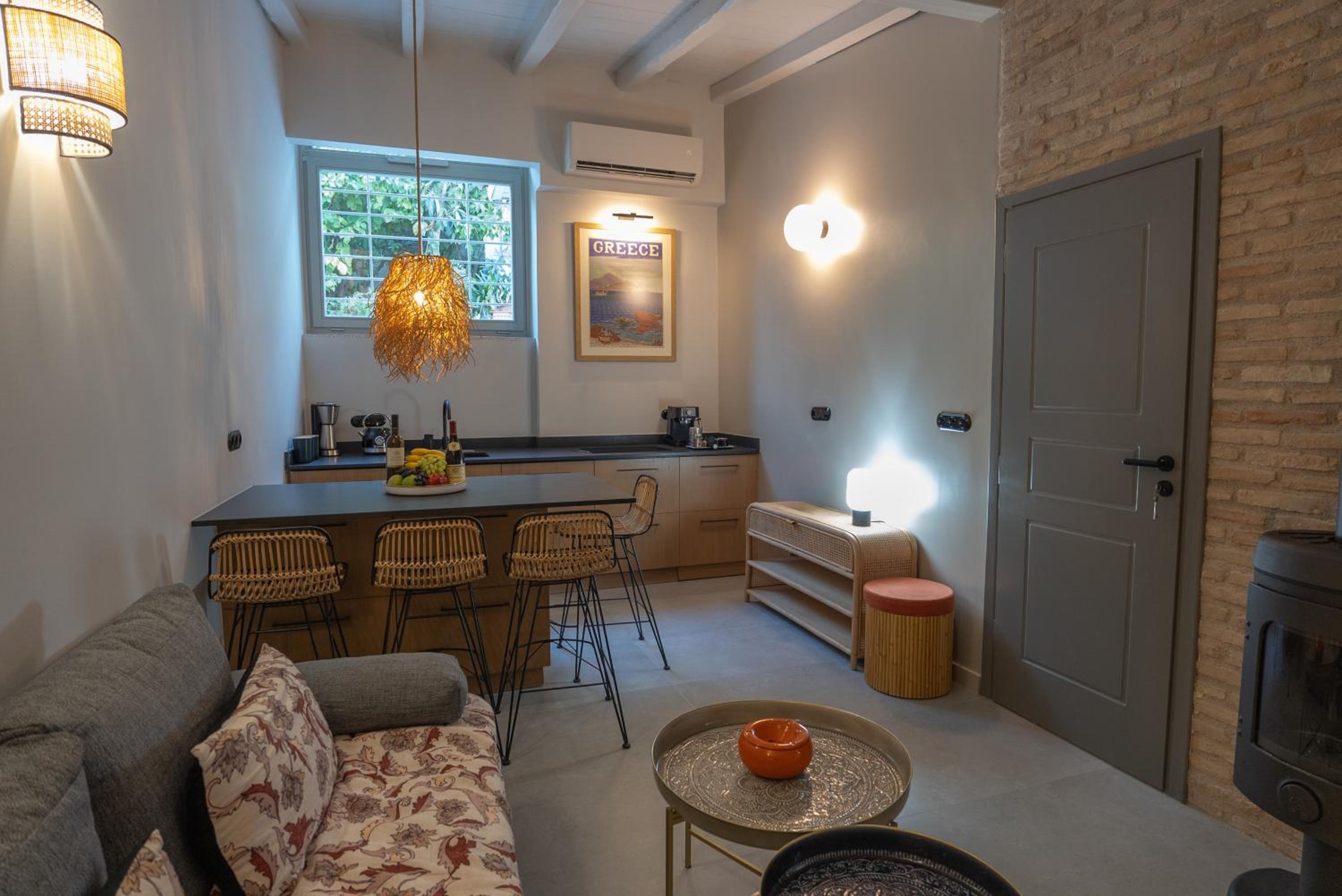 Villa Hermes in Anafiotika Athens !