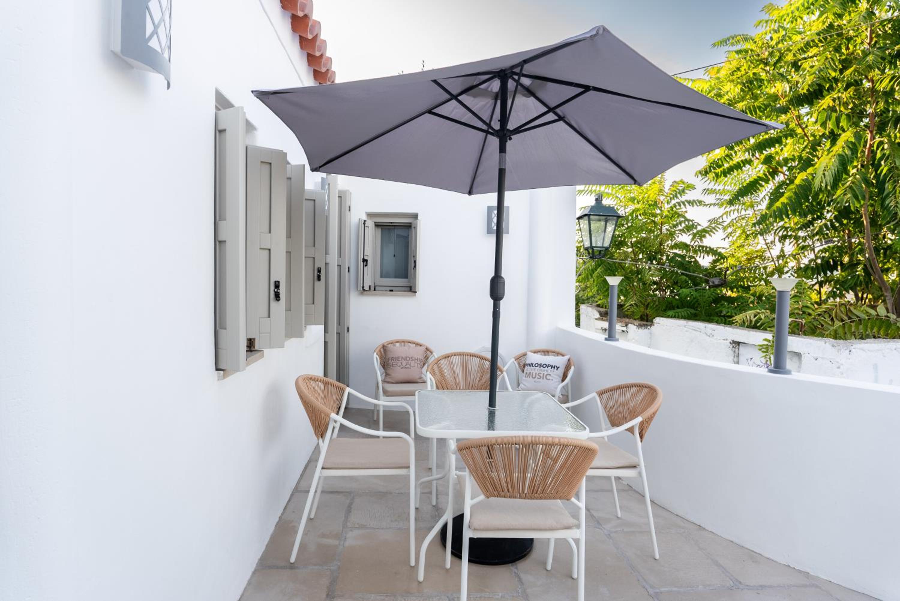 Villa Hermes in Anafiotika Athens !