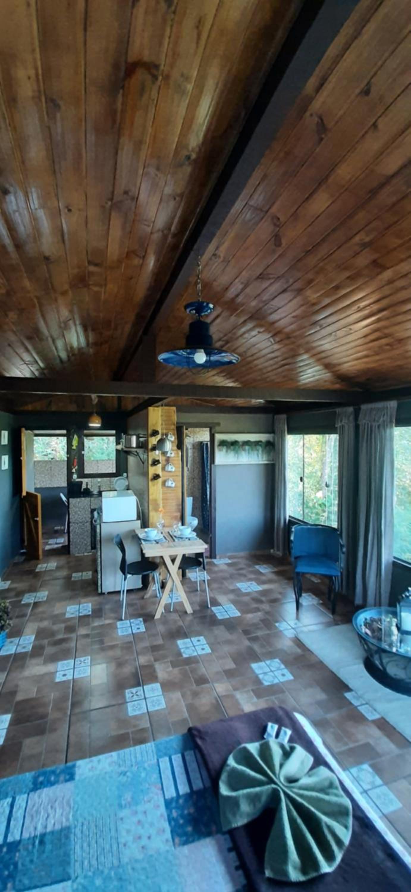 Chalé Pakere Montebello Lumiar - lareira, wi-fi, sauna, piscina - vista incrível - locação do chalé sem prestação de serviços