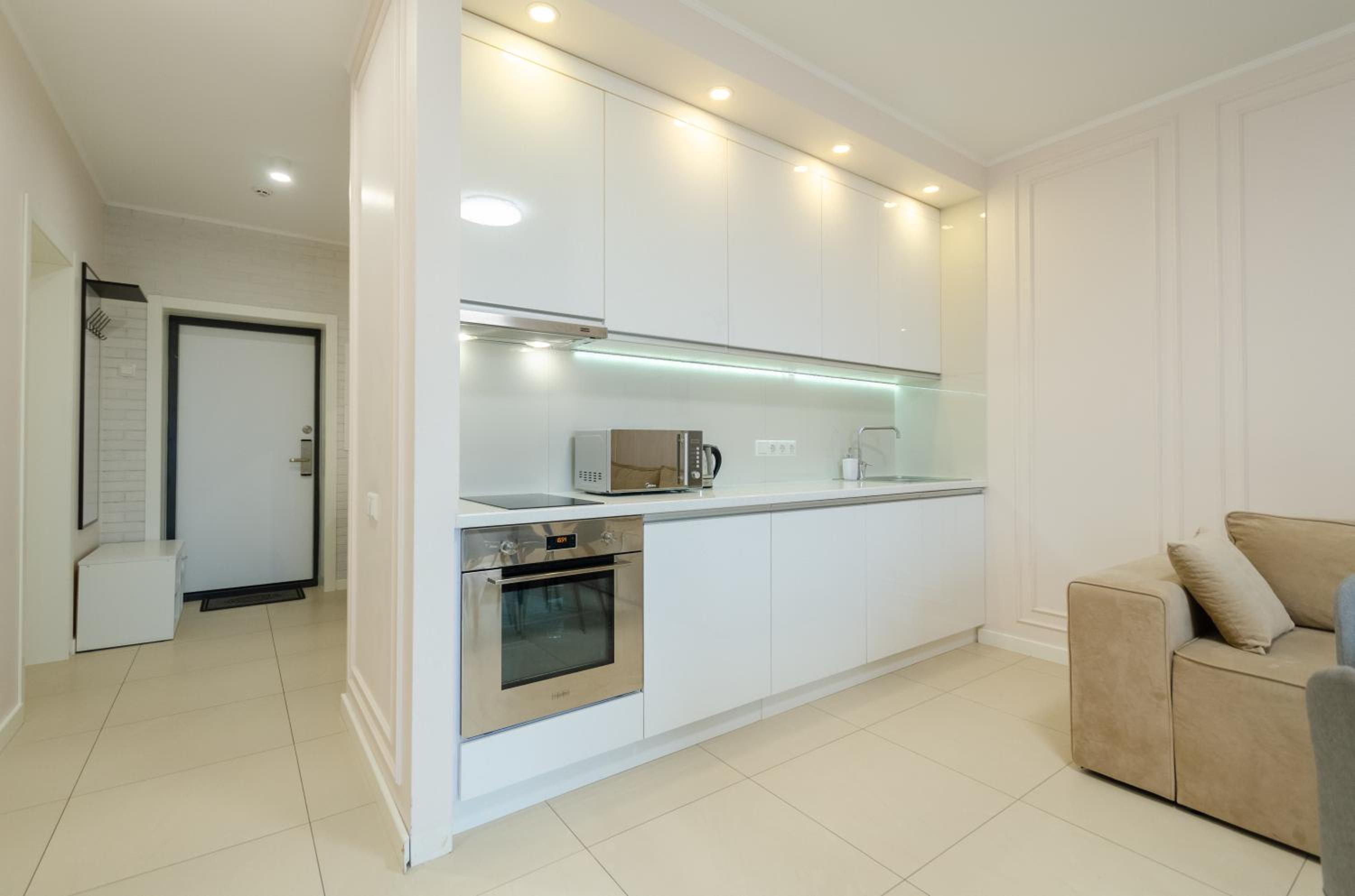 13141 New York Concept House CHECK-IN 24-7 view 4