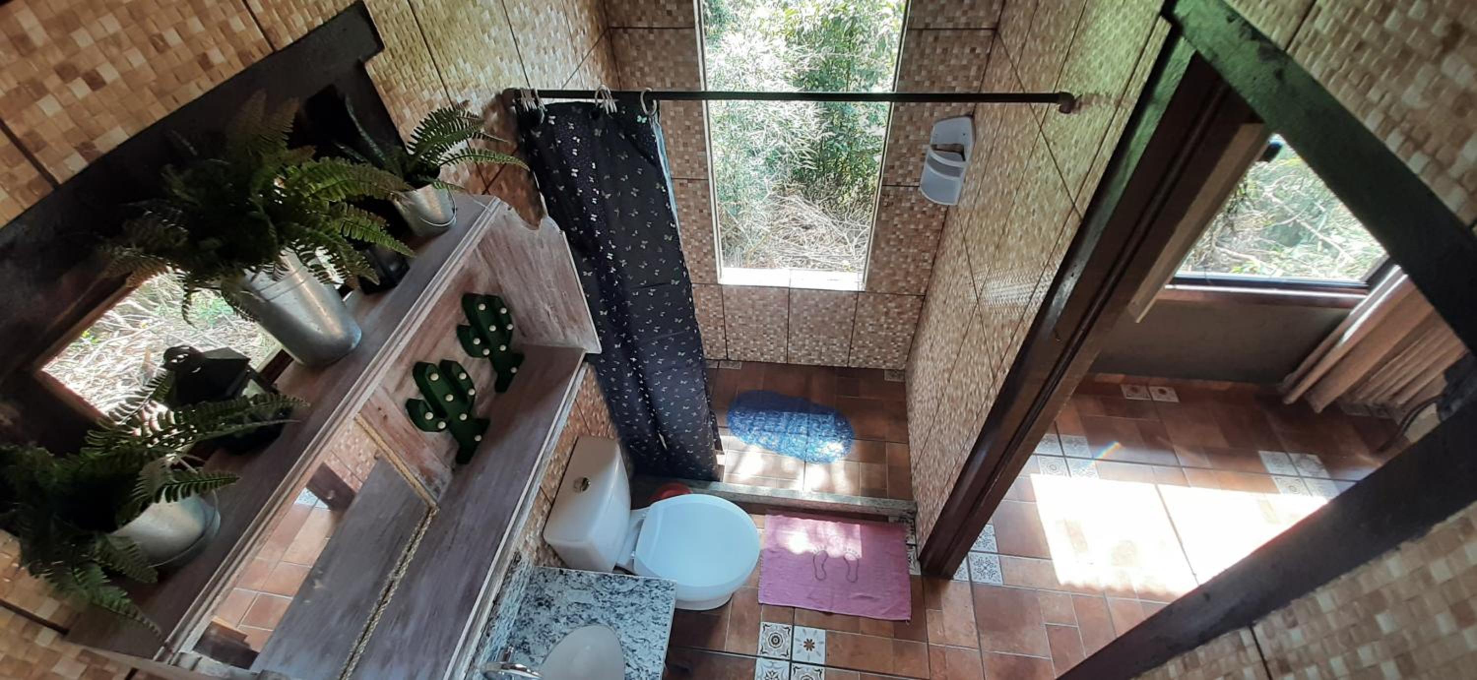Chalé Pakere Montebello Lumiar - lareira, wi-fi, sauna, piscina - vista incrível - locação do chalé sem prestação de serviços