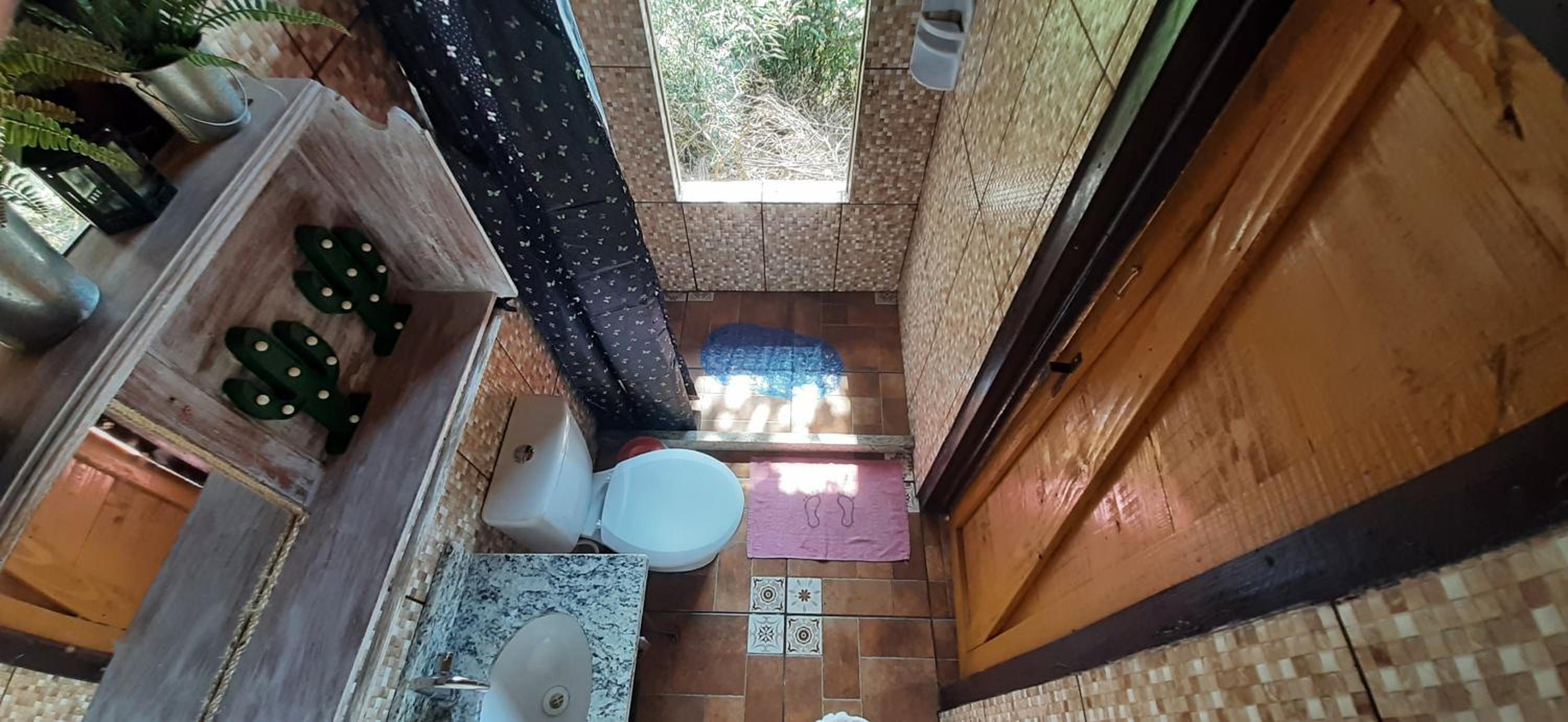 Chalé Pakere Montebello Lumiar - lareira, wi-fi, sauna, piscina - vista incrível - locação do chalé sem prestação de serviços