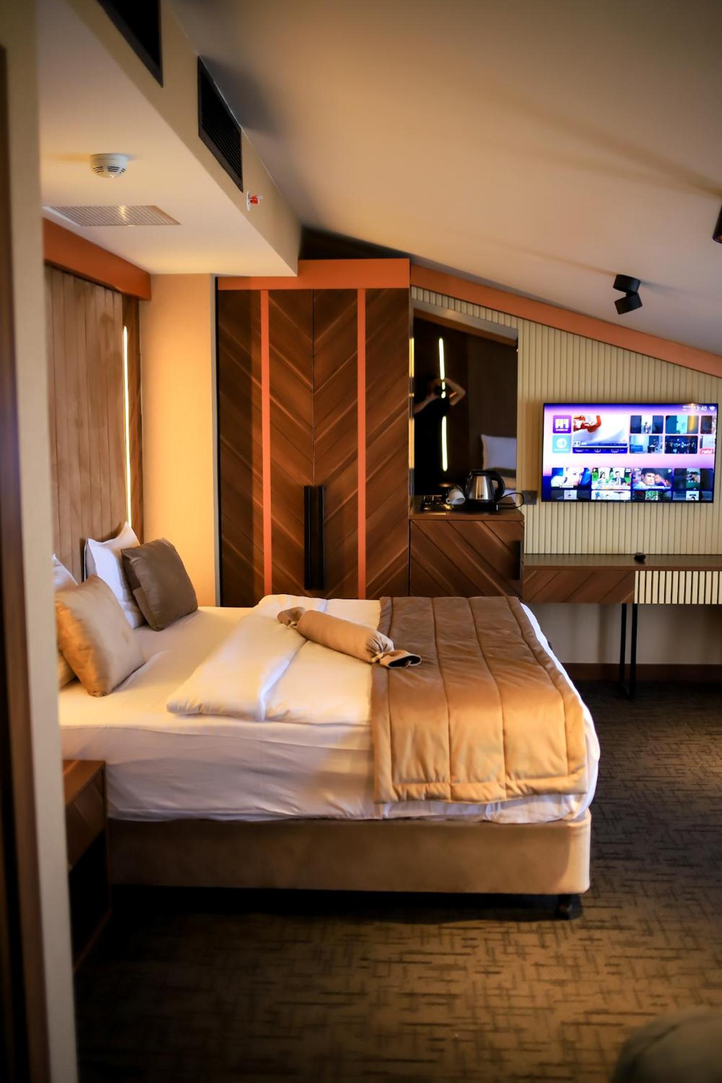 THE PARK OTEL - Image 13