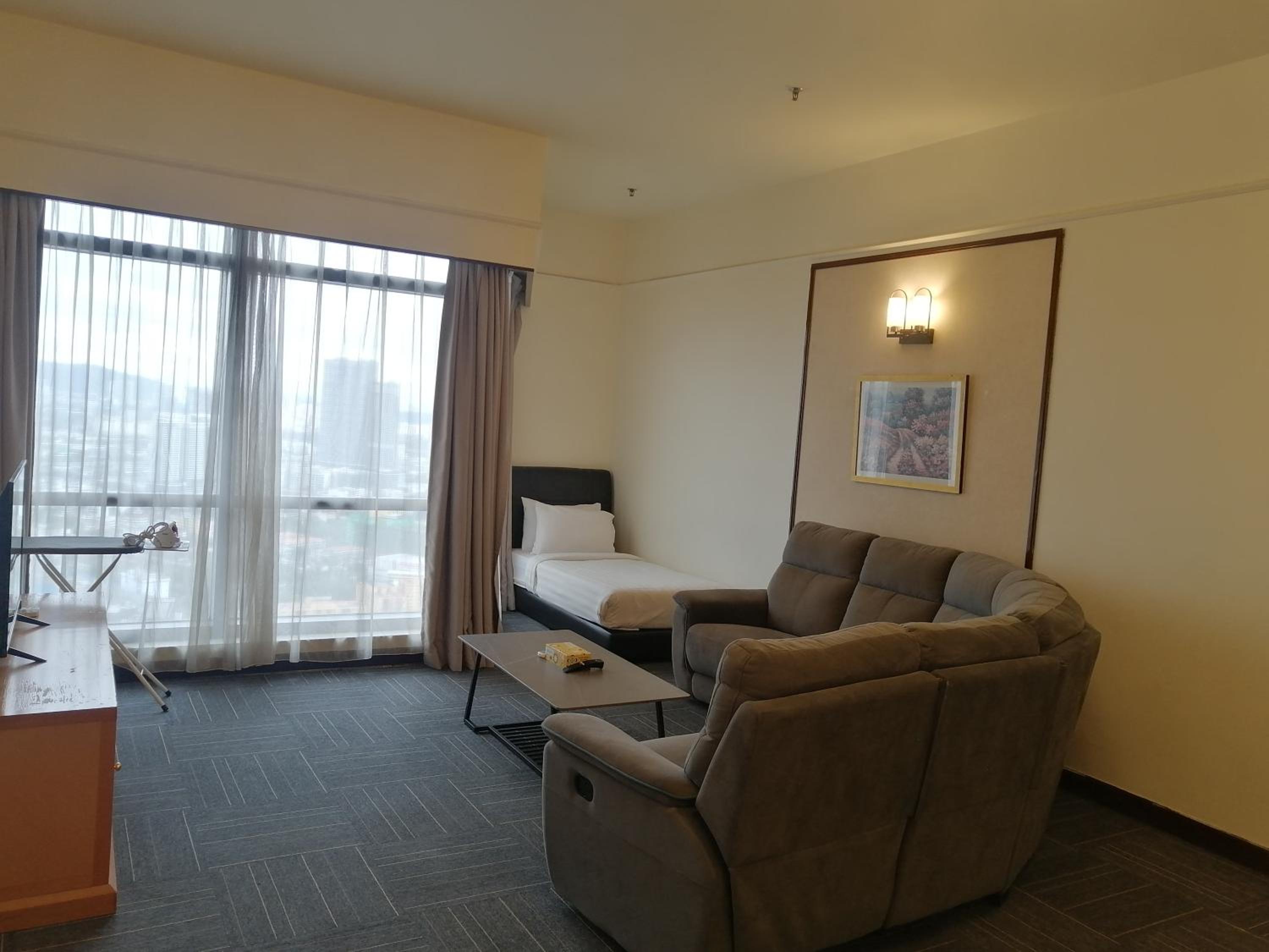 Kl Continew Suite At Times Square