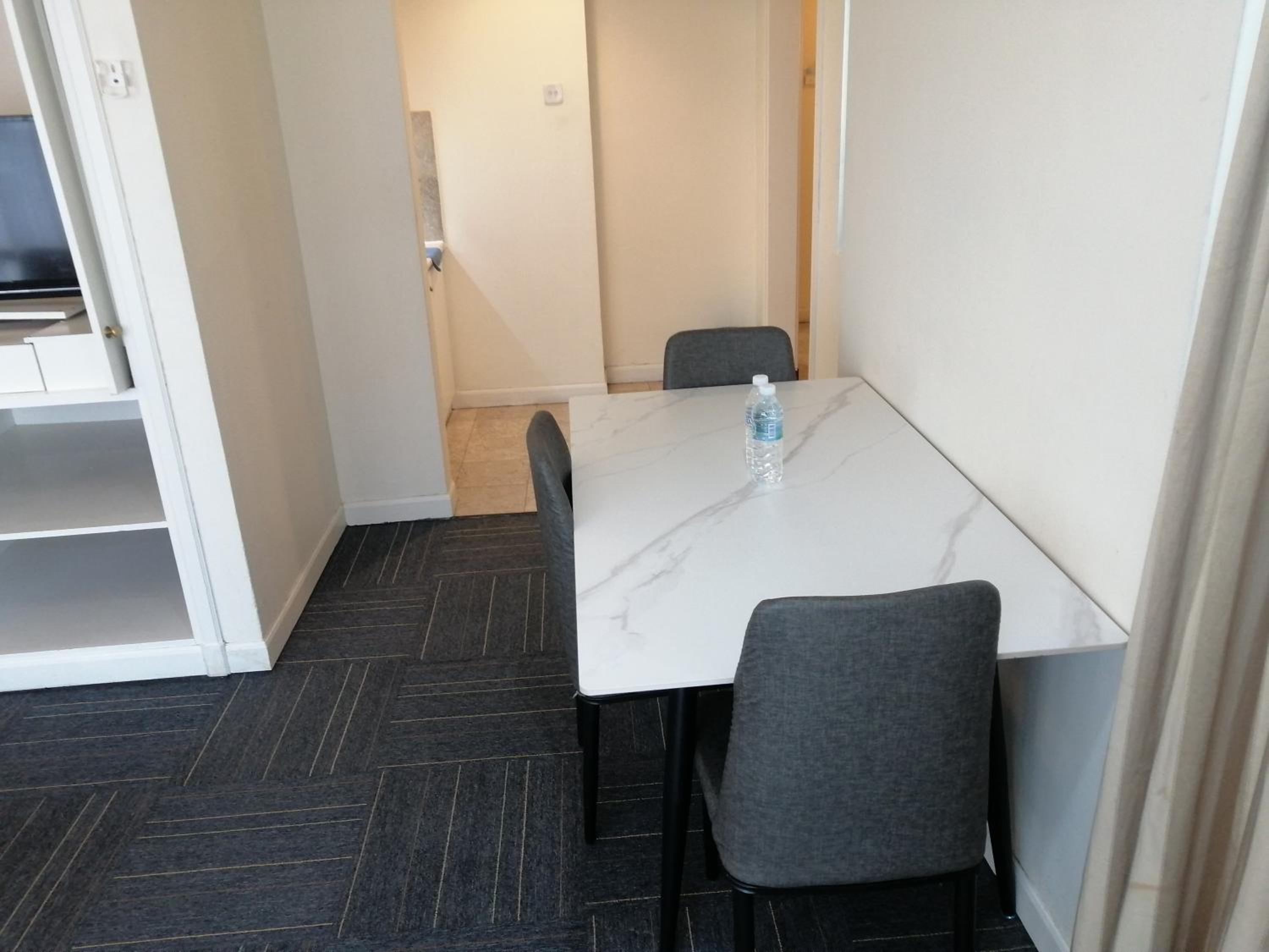 Kl Continew Suite At Times Square