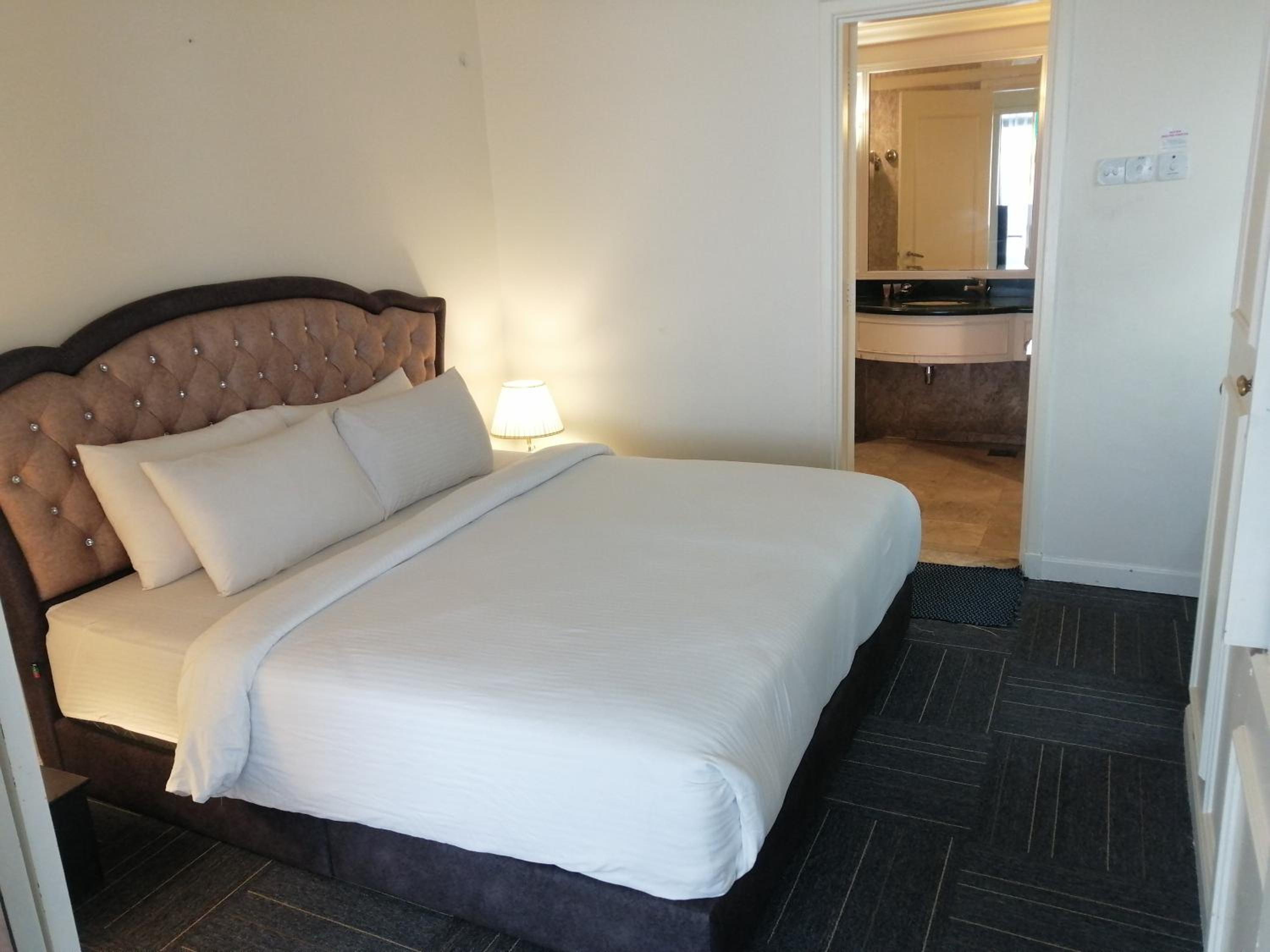 Kl Continew Suite At Times Square