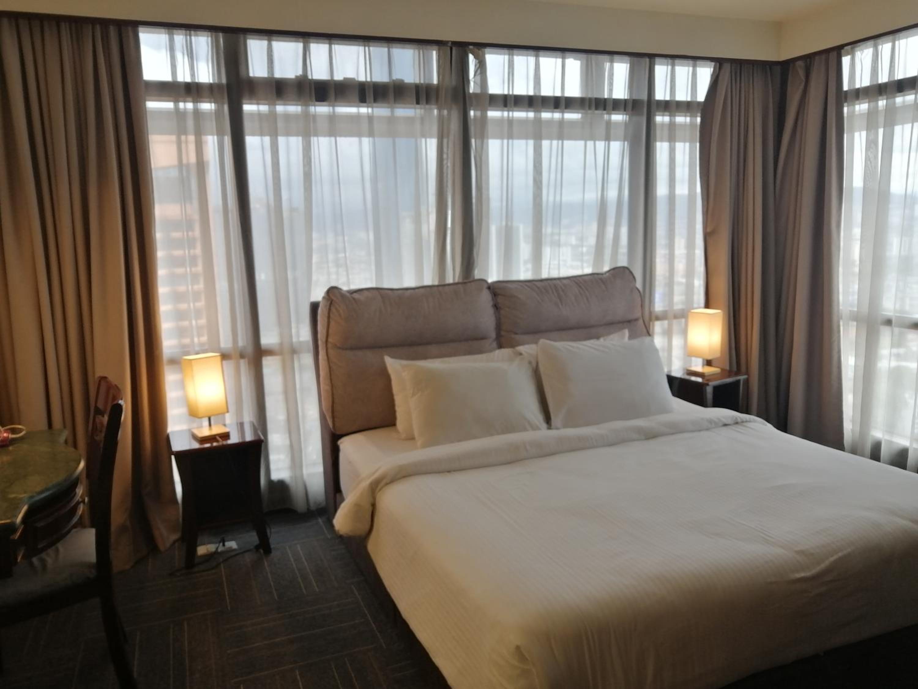 Kl Continew Suite At Times Square