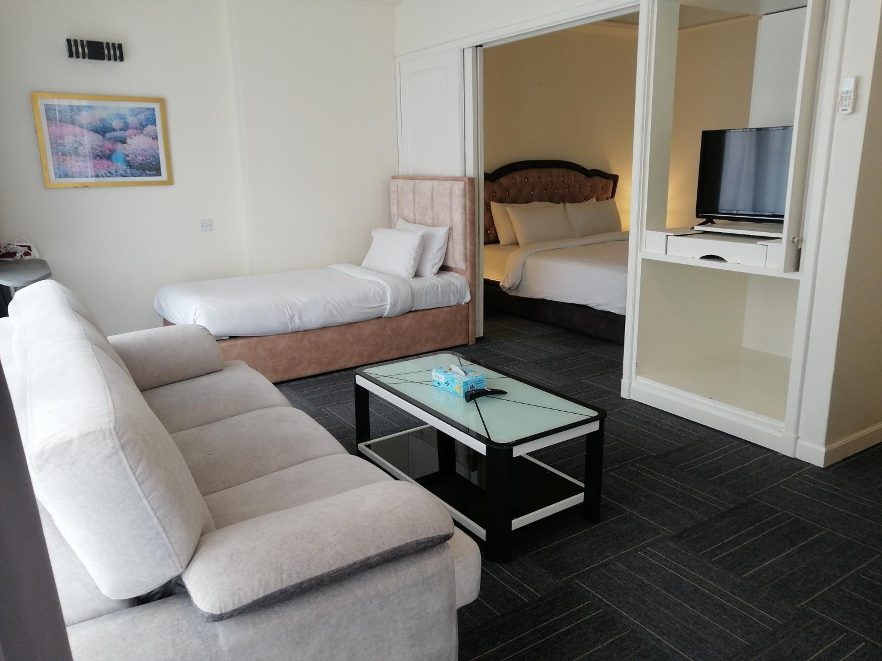 Kl Continew Suite At Times Square