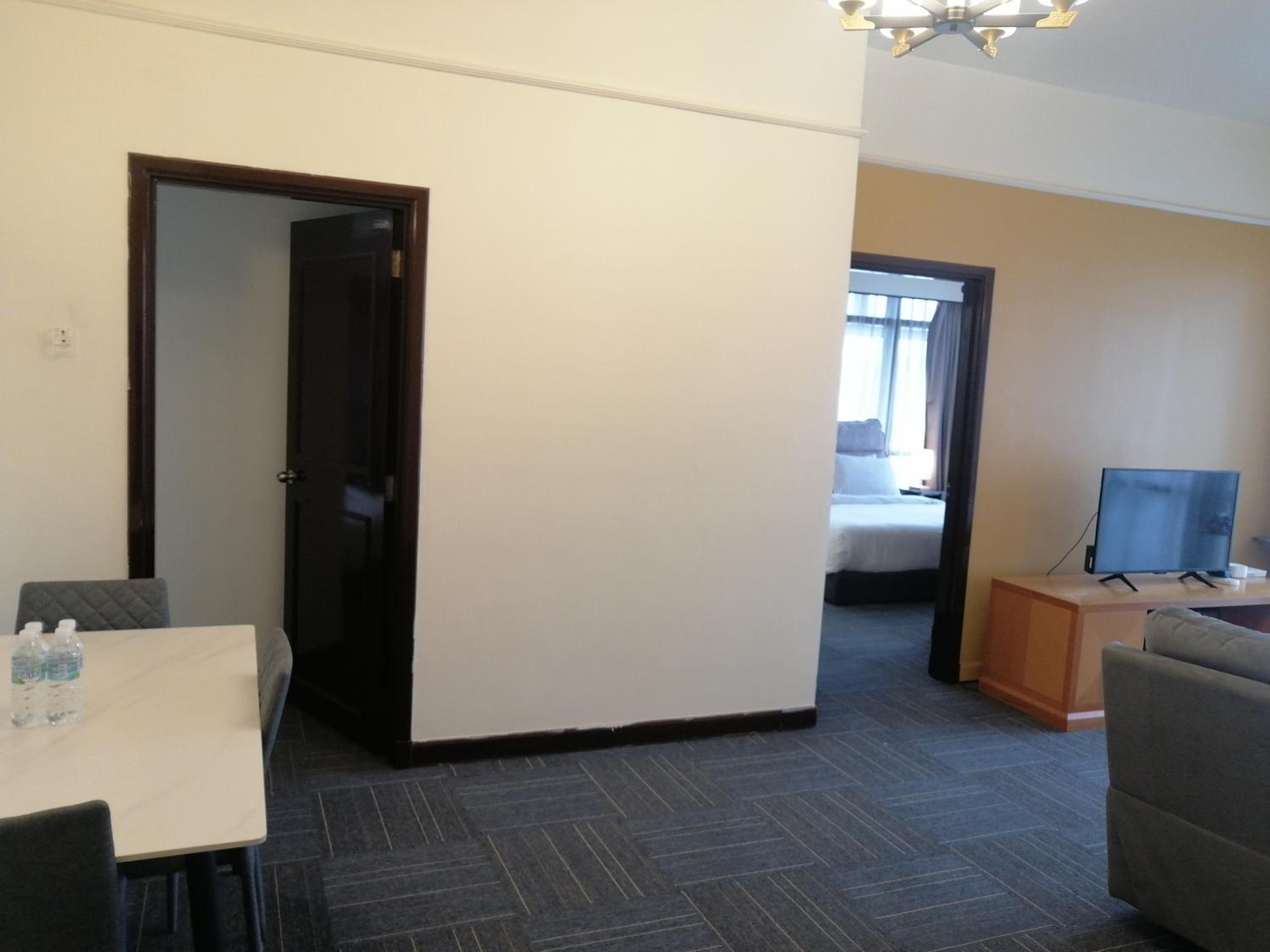 Kl Continew Suite At Times Square
