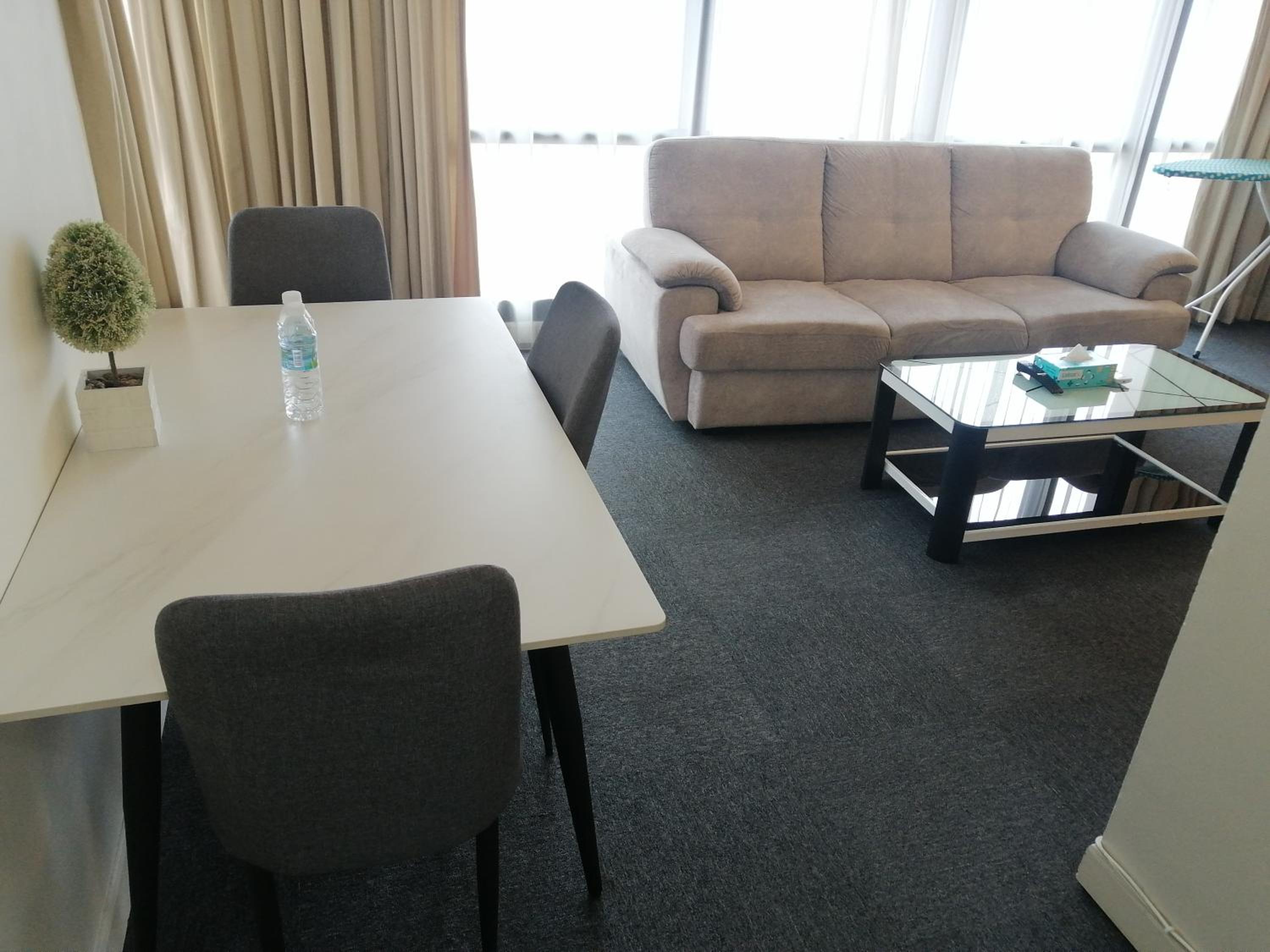 Kl Continew Suite At Times Square