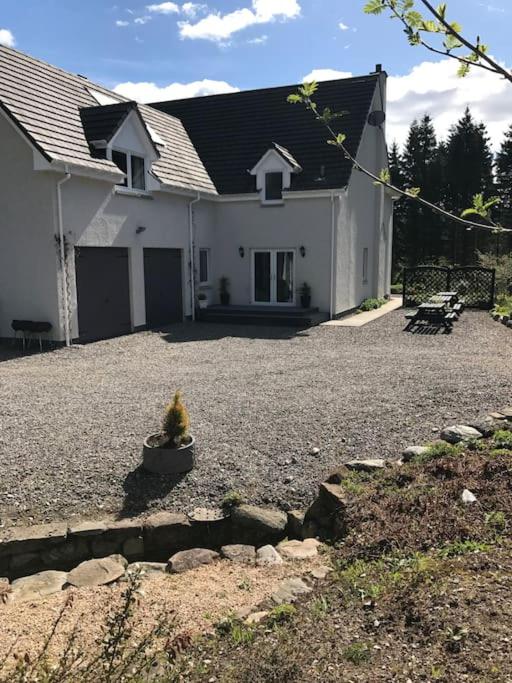 Cardon House - luxury Highland holiday home view 5