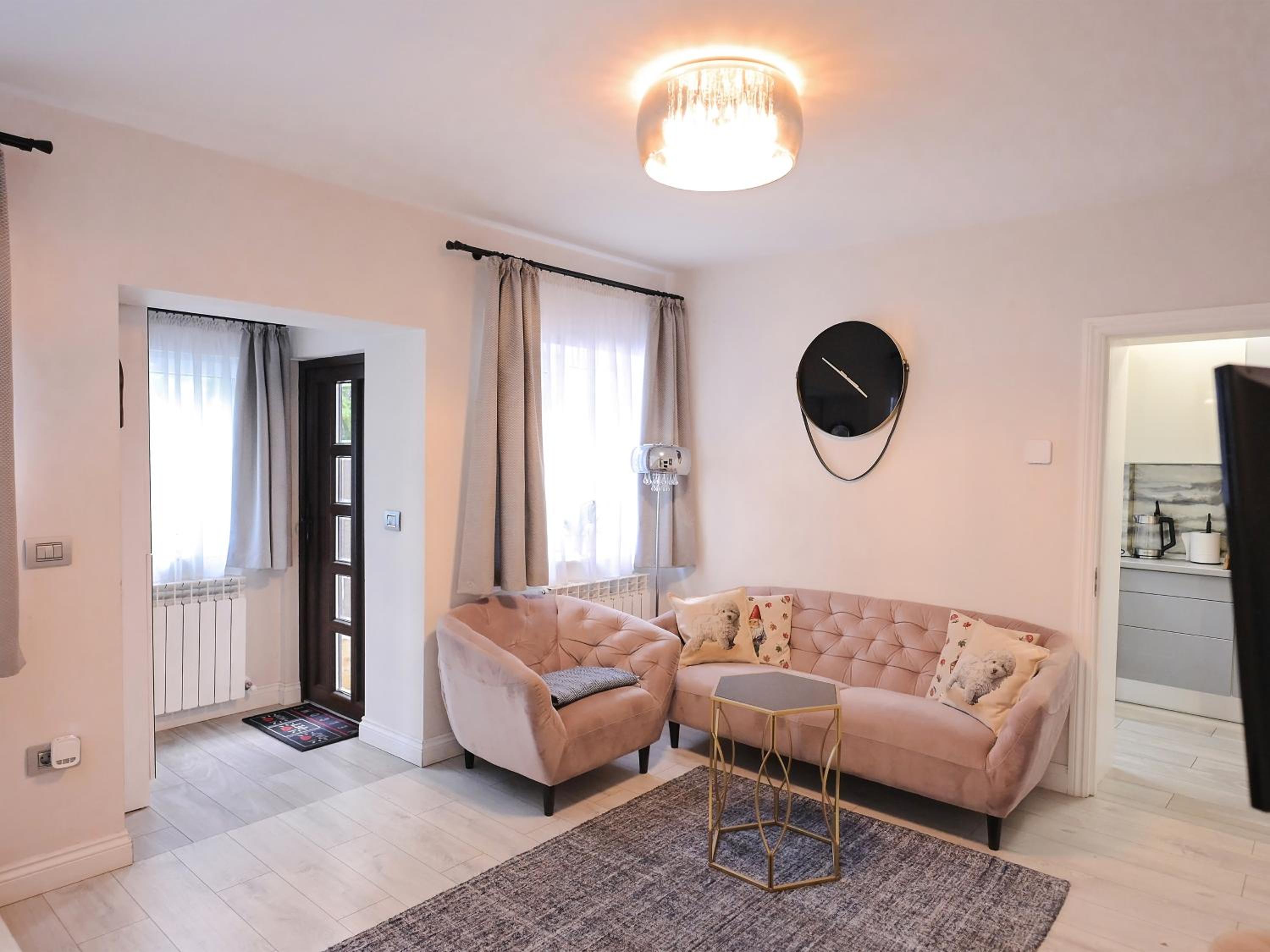 ASE Premium House view 5