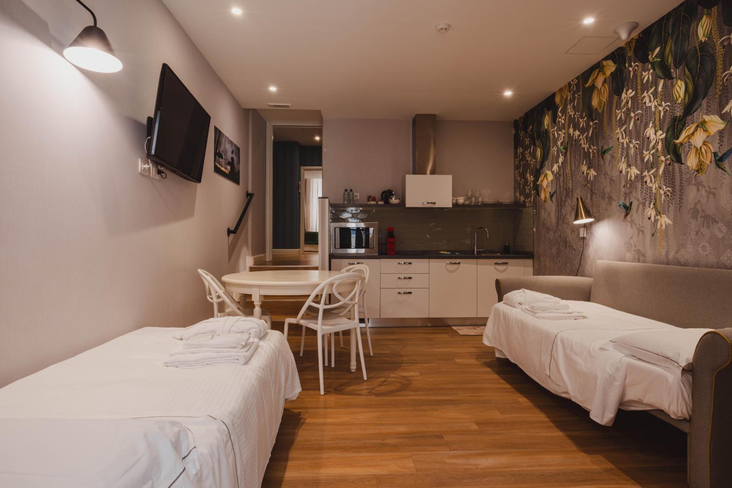Vicario Suites