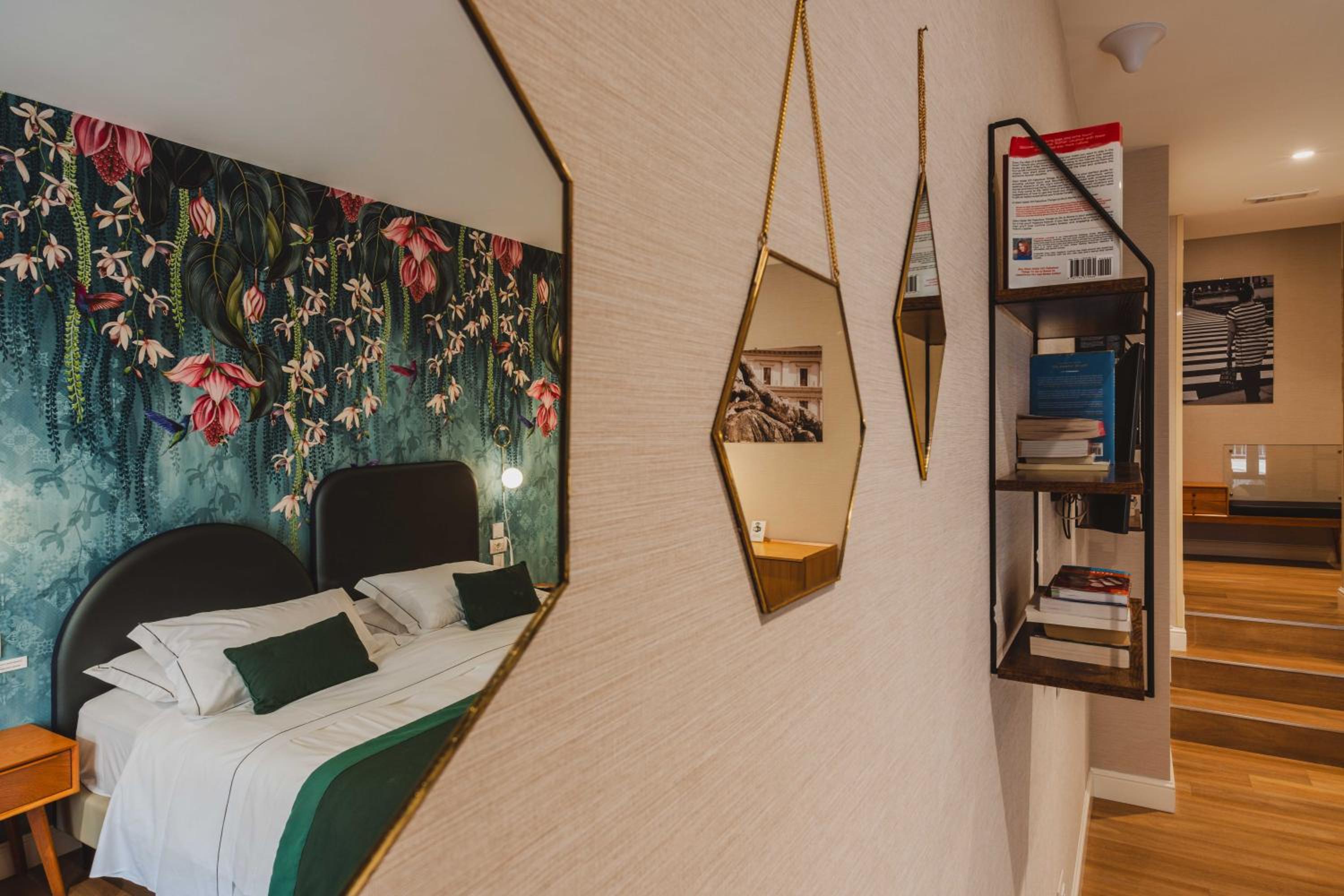 Vicario Suites