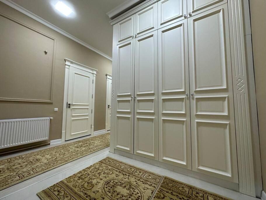 Beautiful, cozy 2 Bedroom Apt view 3