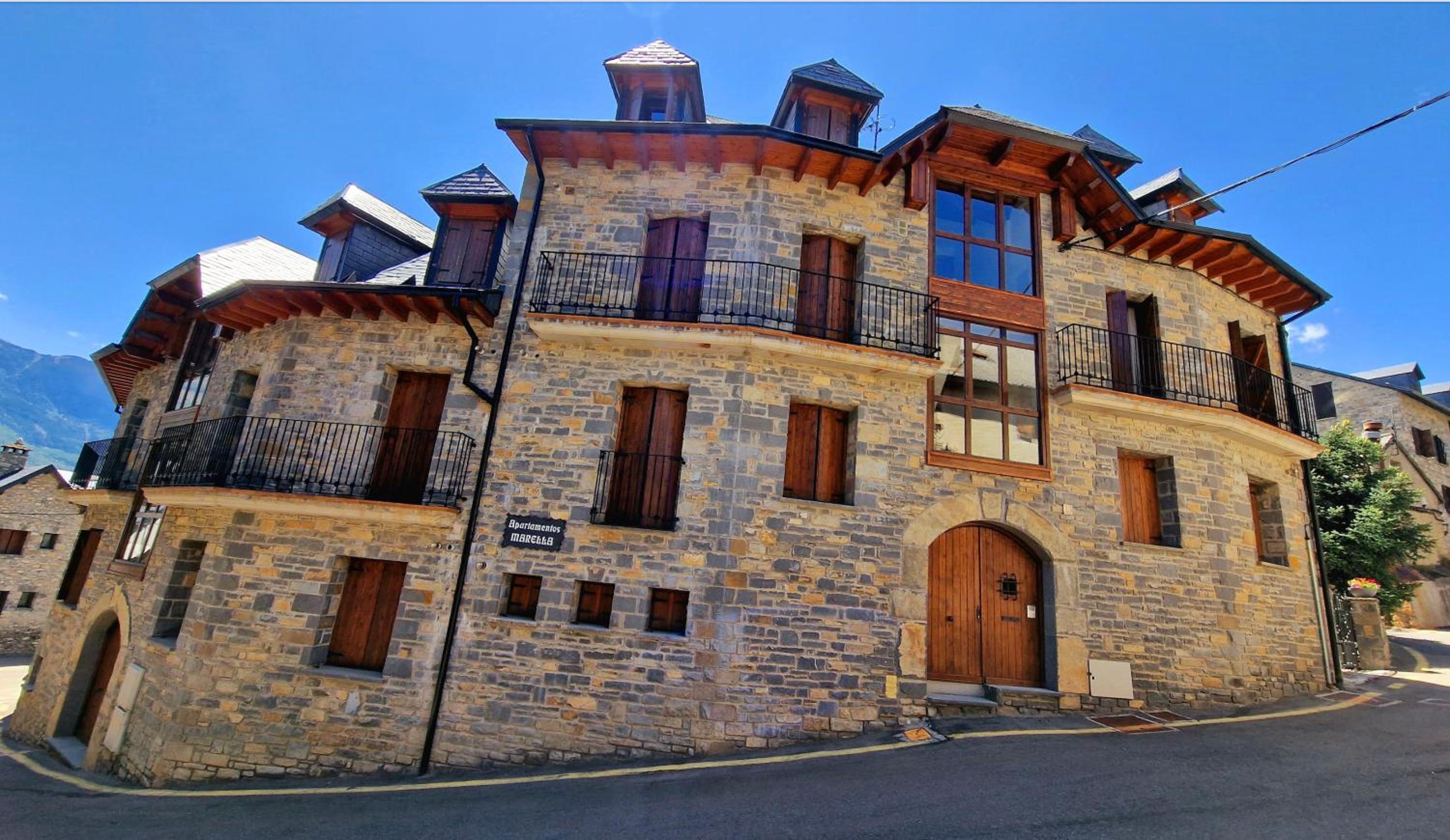 Valtrama Suite