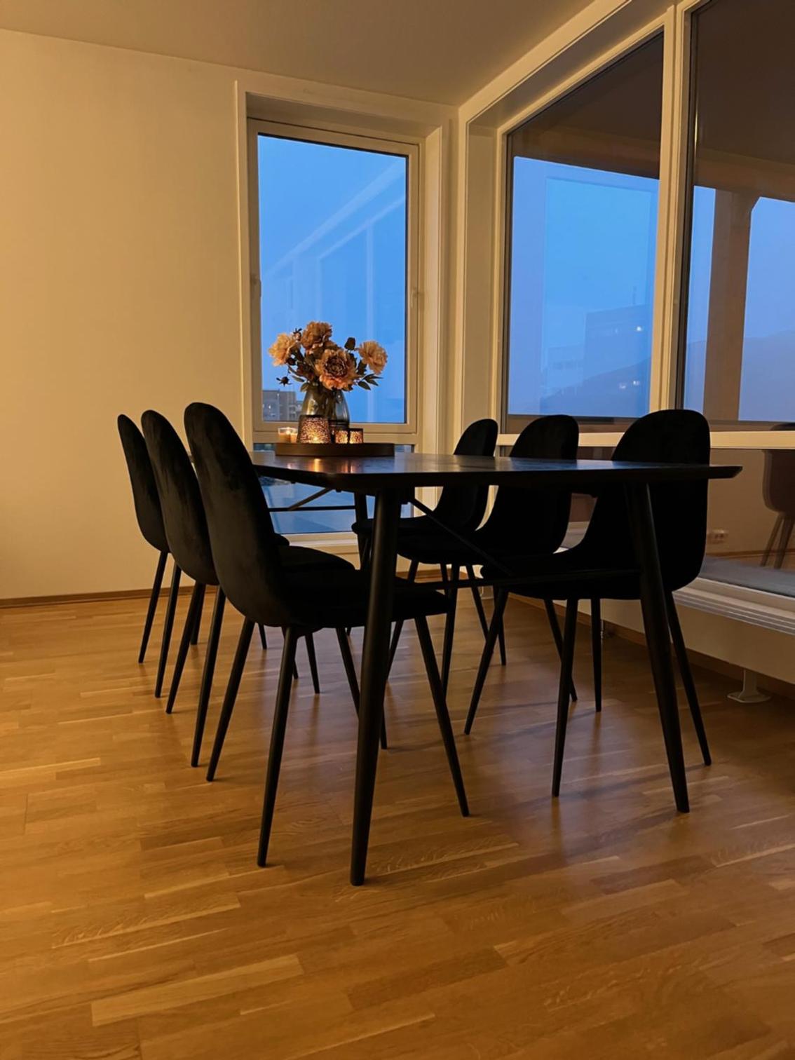Seaside city appartment view 3
