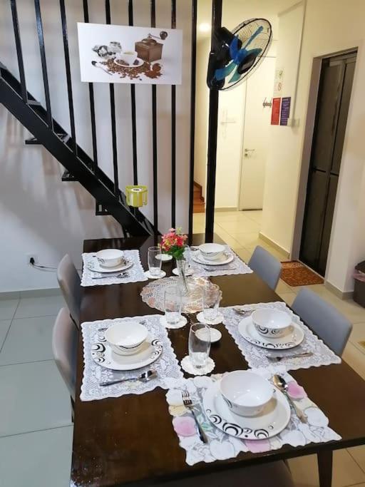 i-Duplex 1M2R2B Condo - LED Garden, Fun Fair, Waterpark, Wax Museum, Mall & More! photo 1