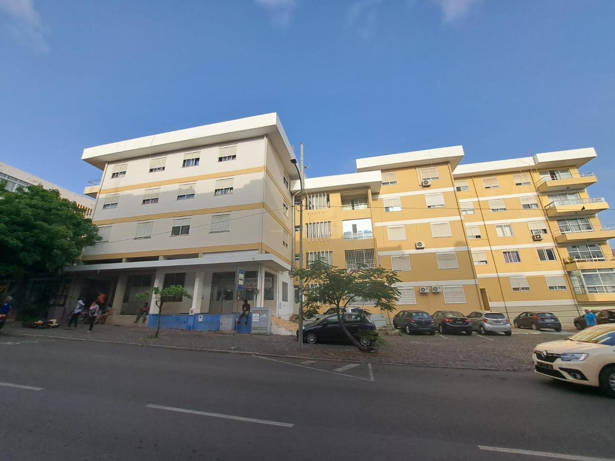 Quarto amplo do apartamento no Palmarejo