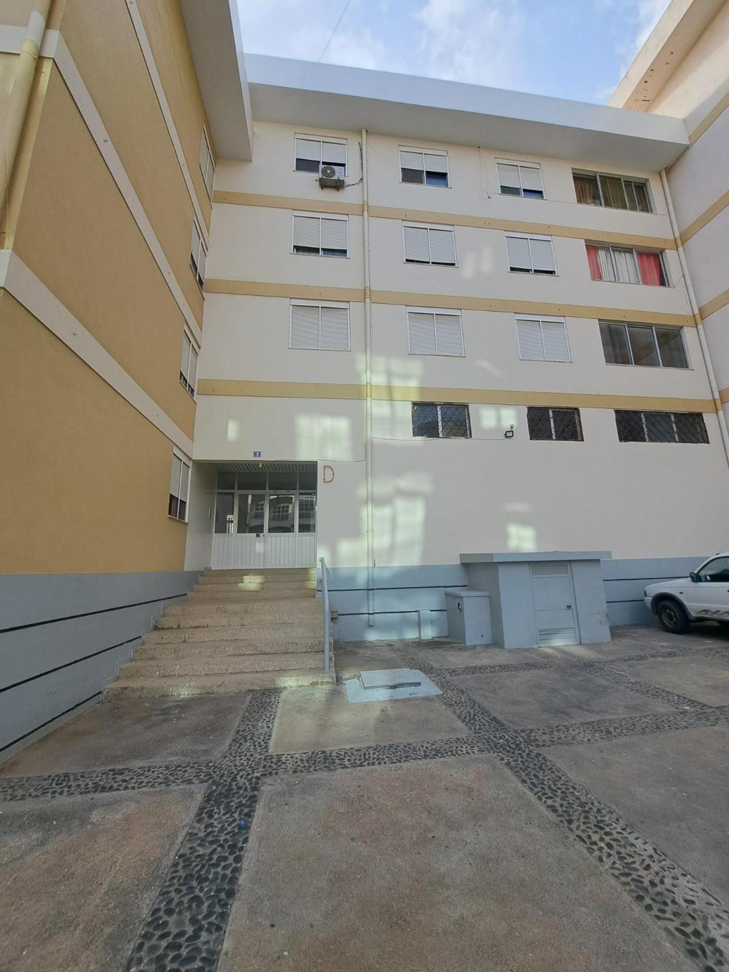 Quarto amplo do apartamento no Palmarejo