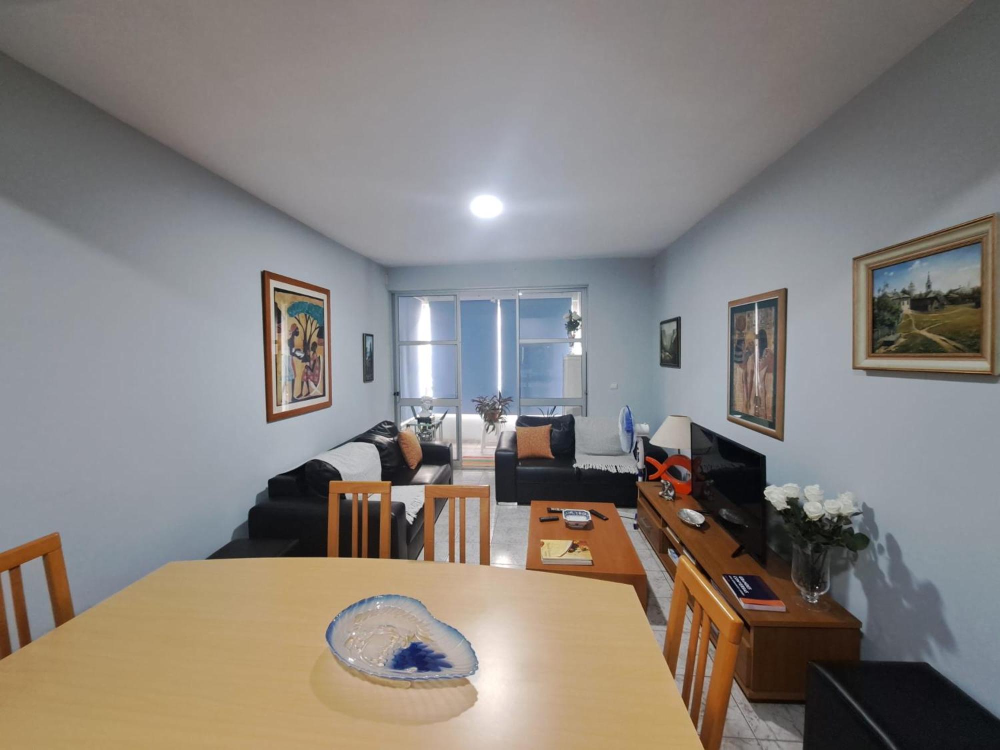 Quarto amplo do apartamento no Palmarejo