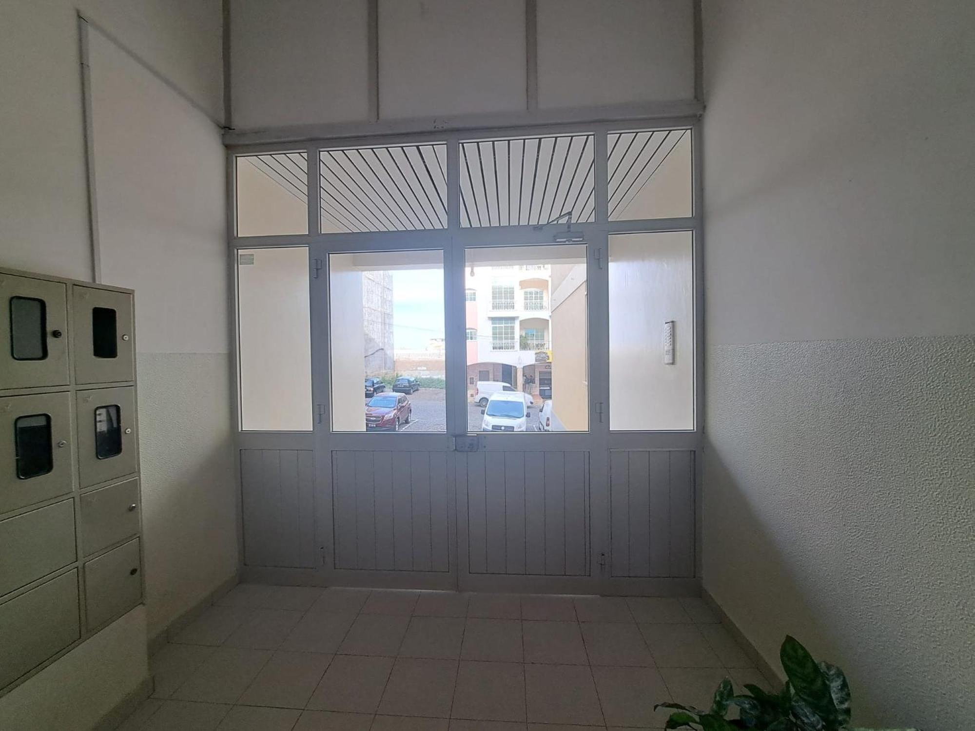 Quarto amplo do apartamento no Palmarejo