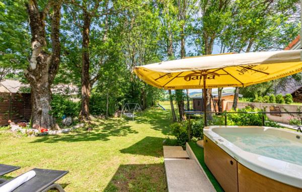 Lika holiday home Mazini view 4
