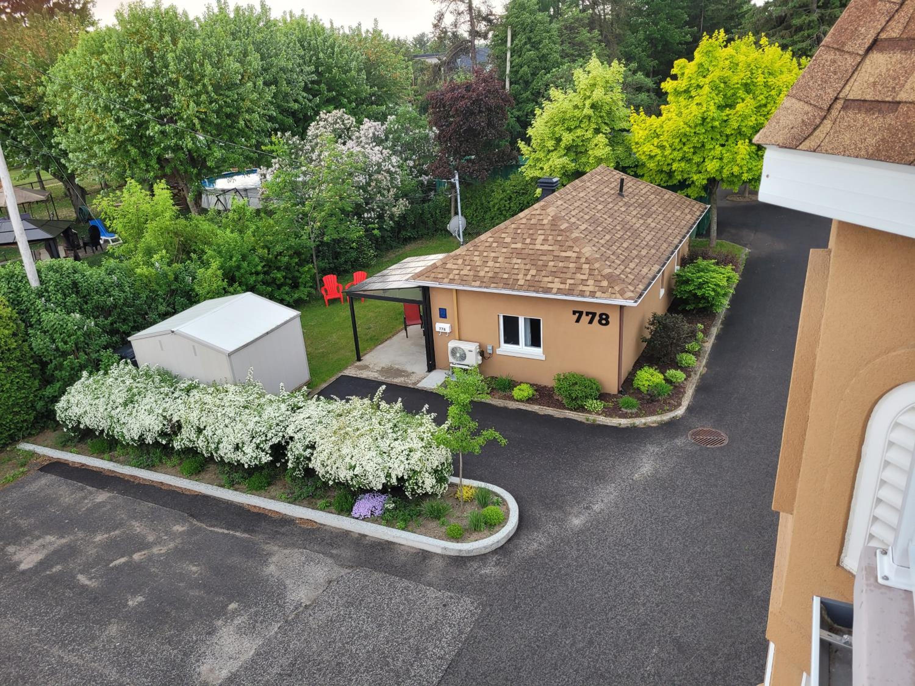 Trois-rivieres Vacations - Maisonnette dans la nature en pleine ville. - Property Image 1