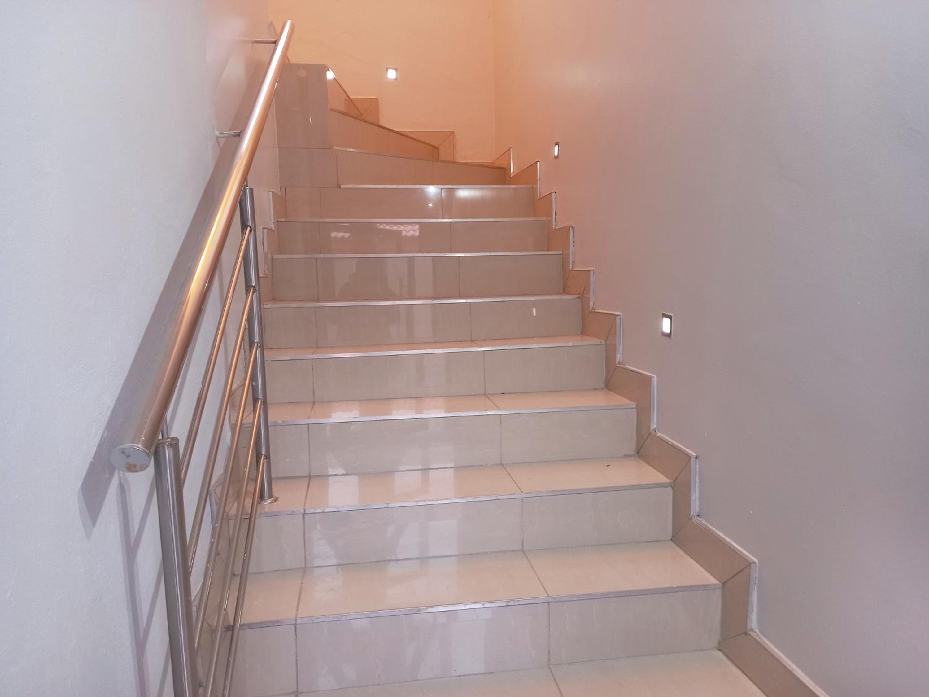 REALJOY GUEST SUITES
