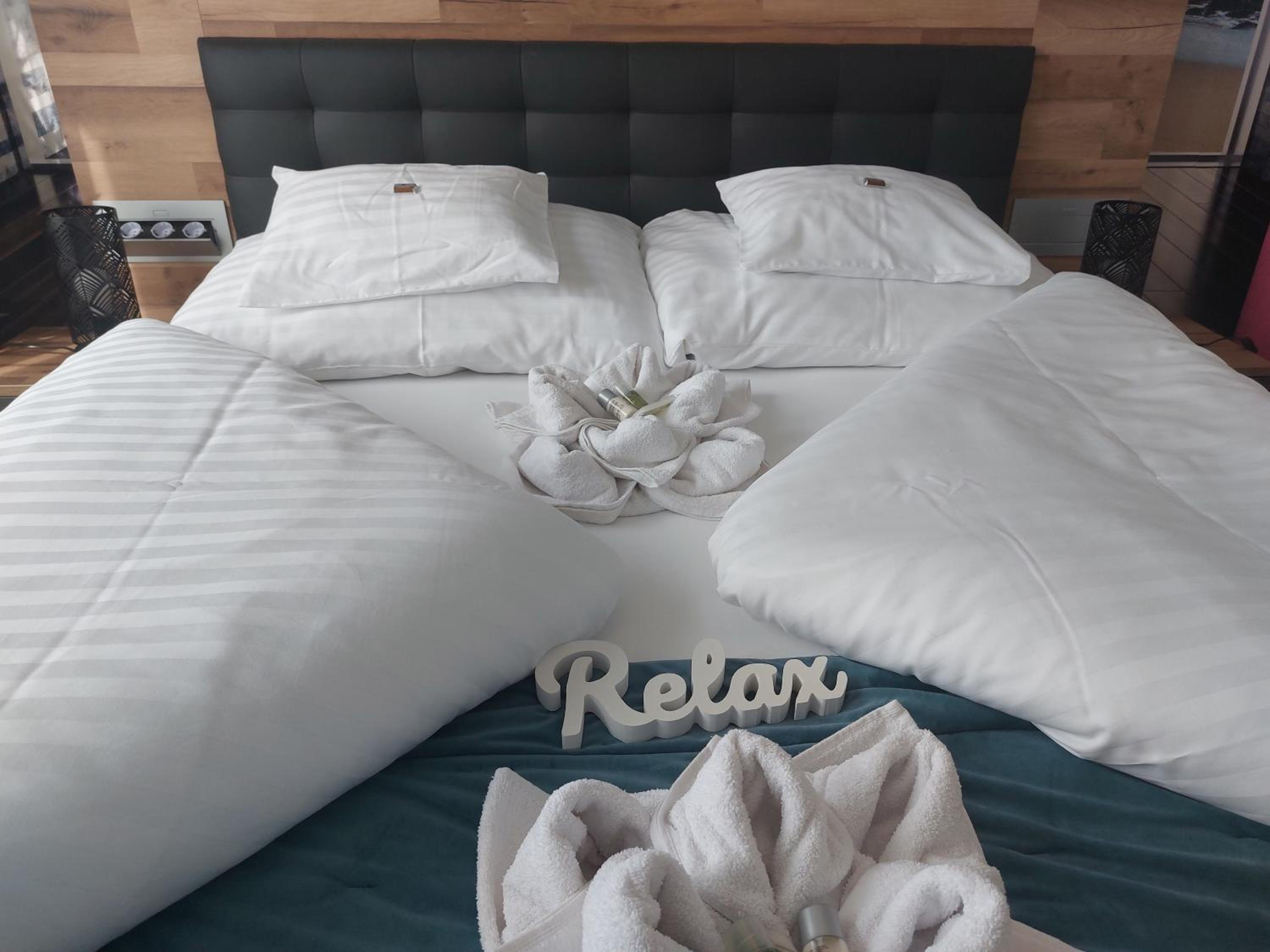 Happiness Apartman