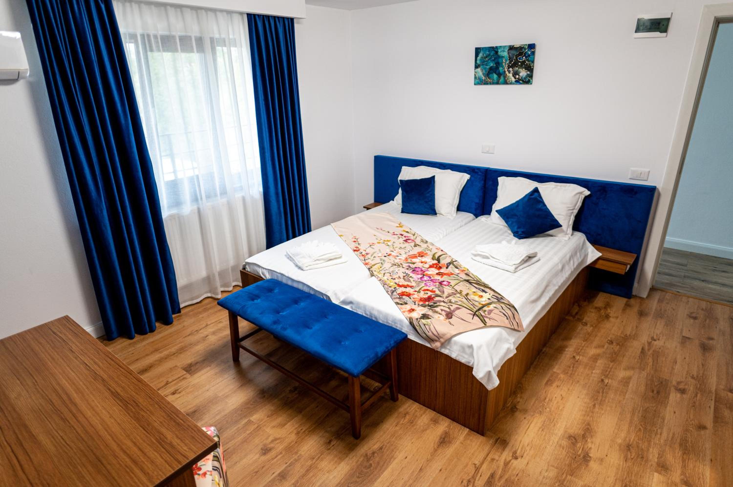Photo 51