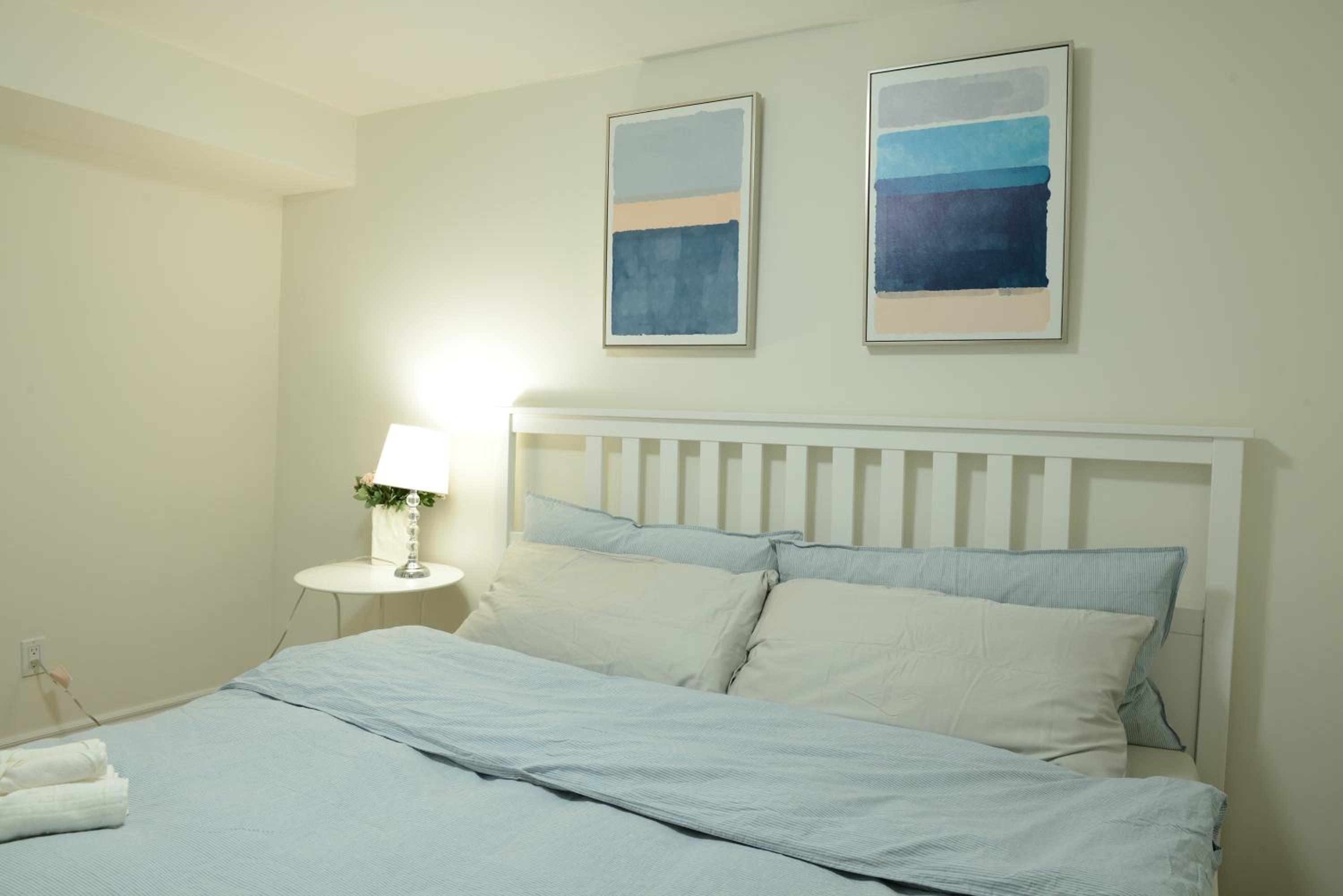 Spacious 2-Bed-Room near Yonge & Major Mackenzie