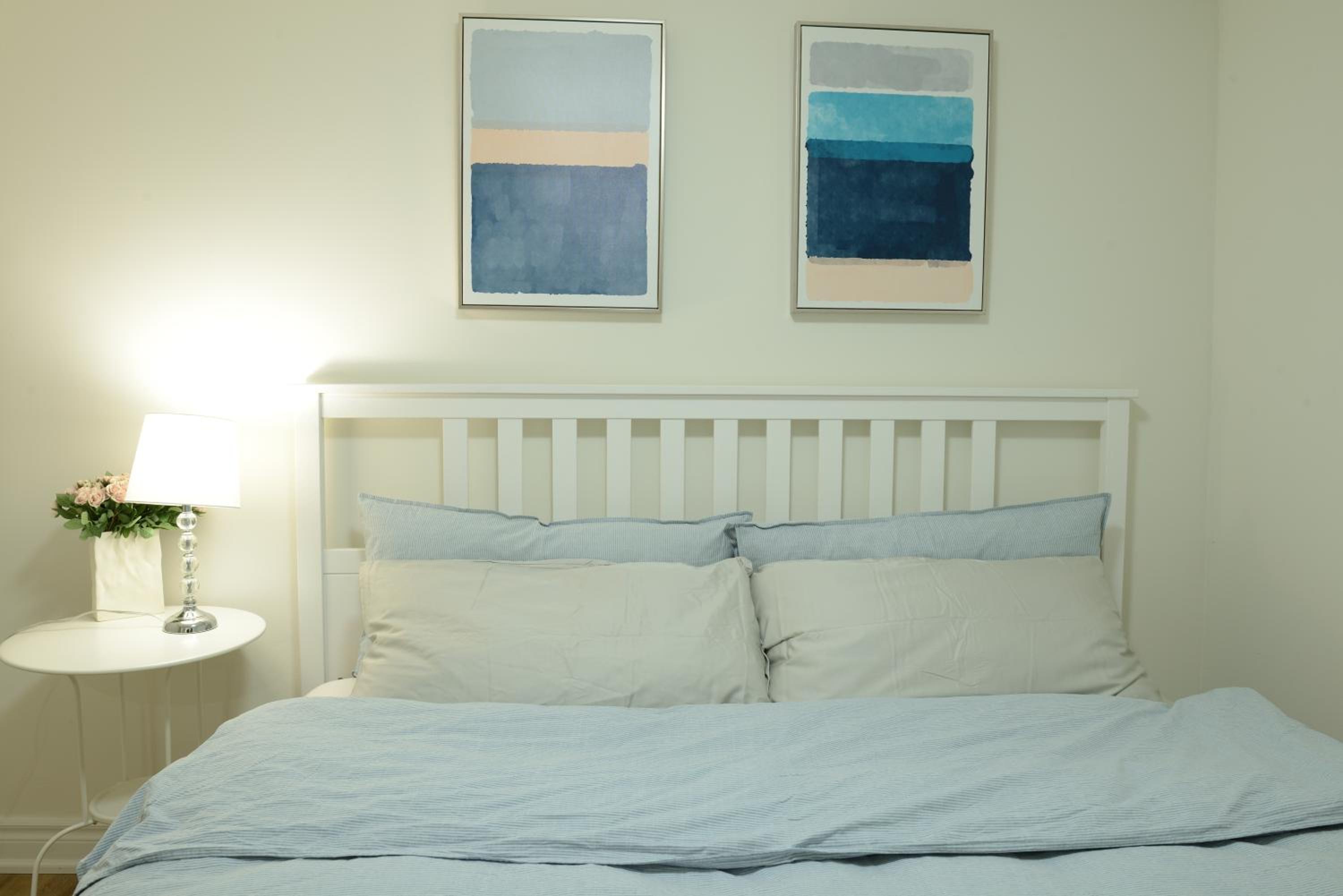 Spacious 2-Bed-Room near Yonge & Major Mackenzie