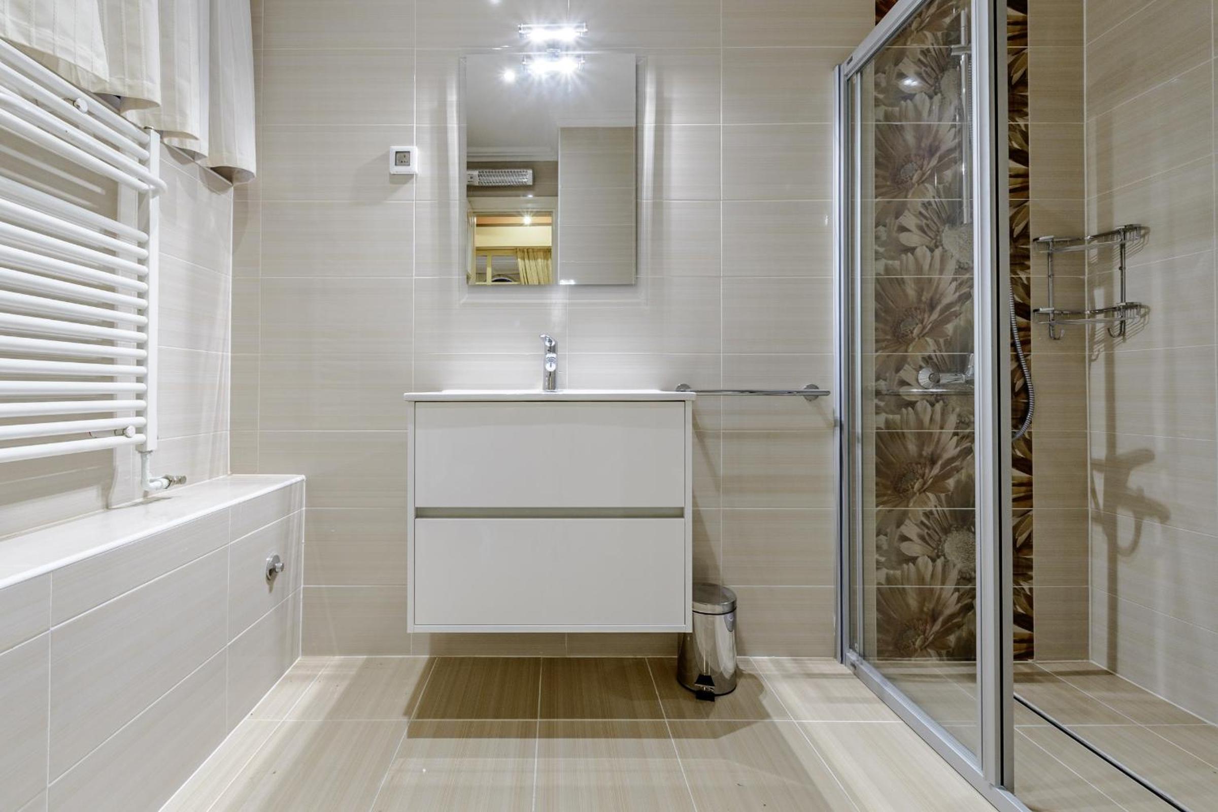 Villa Mediteran Old Town, 5 En-Suites and Hot Tub