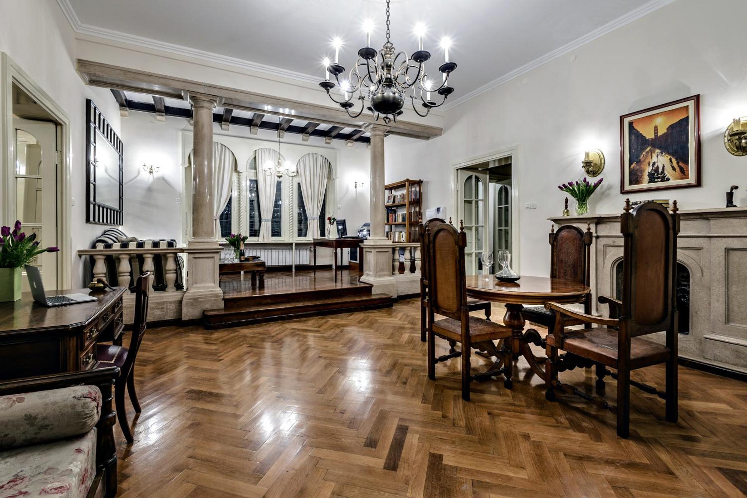 Villa Mediteran Old Town, 5 En-Suites and Hot Tub