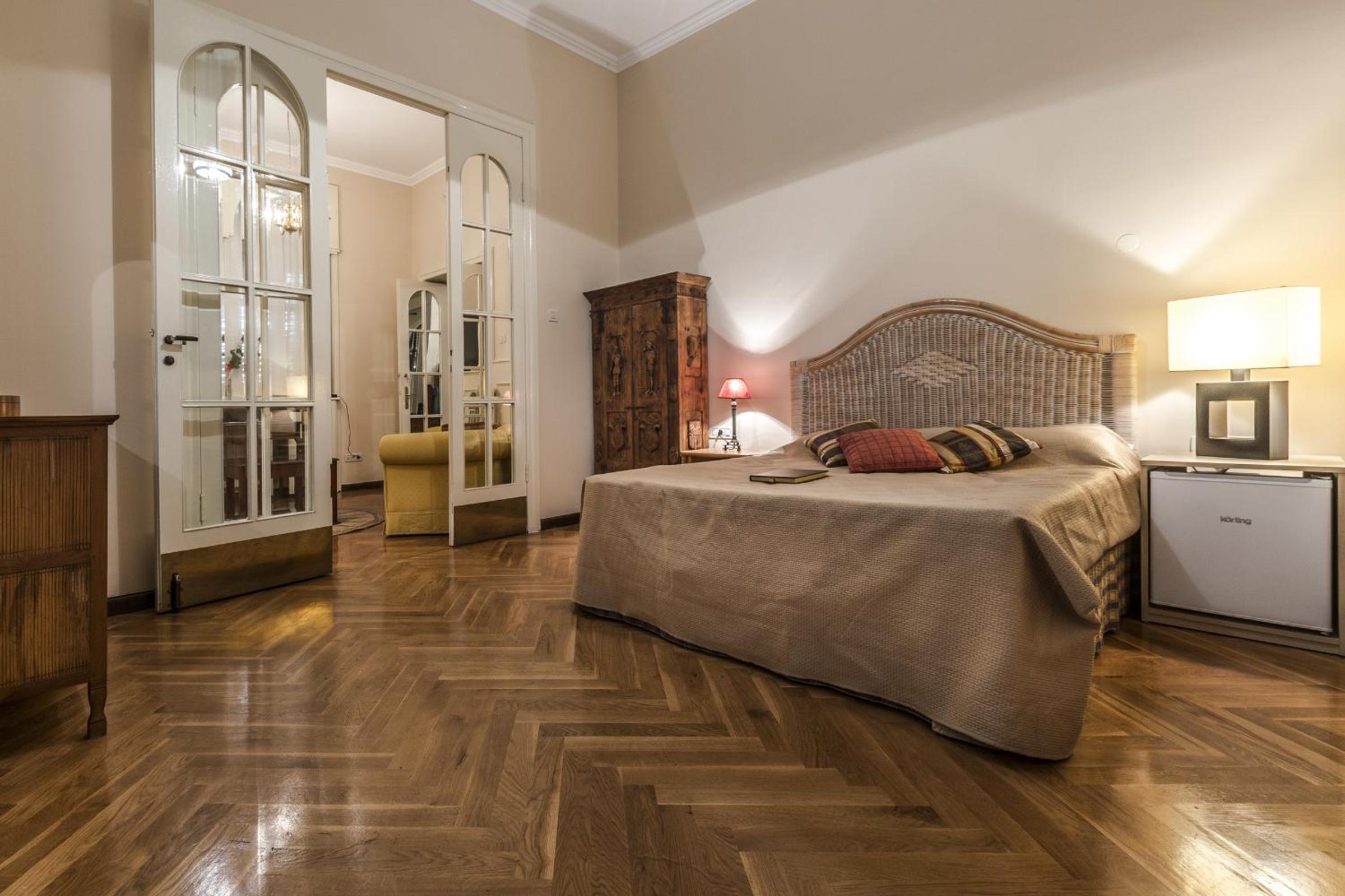 Villa Mediteran Old Town, 5 En-Suites and Hot Tub
