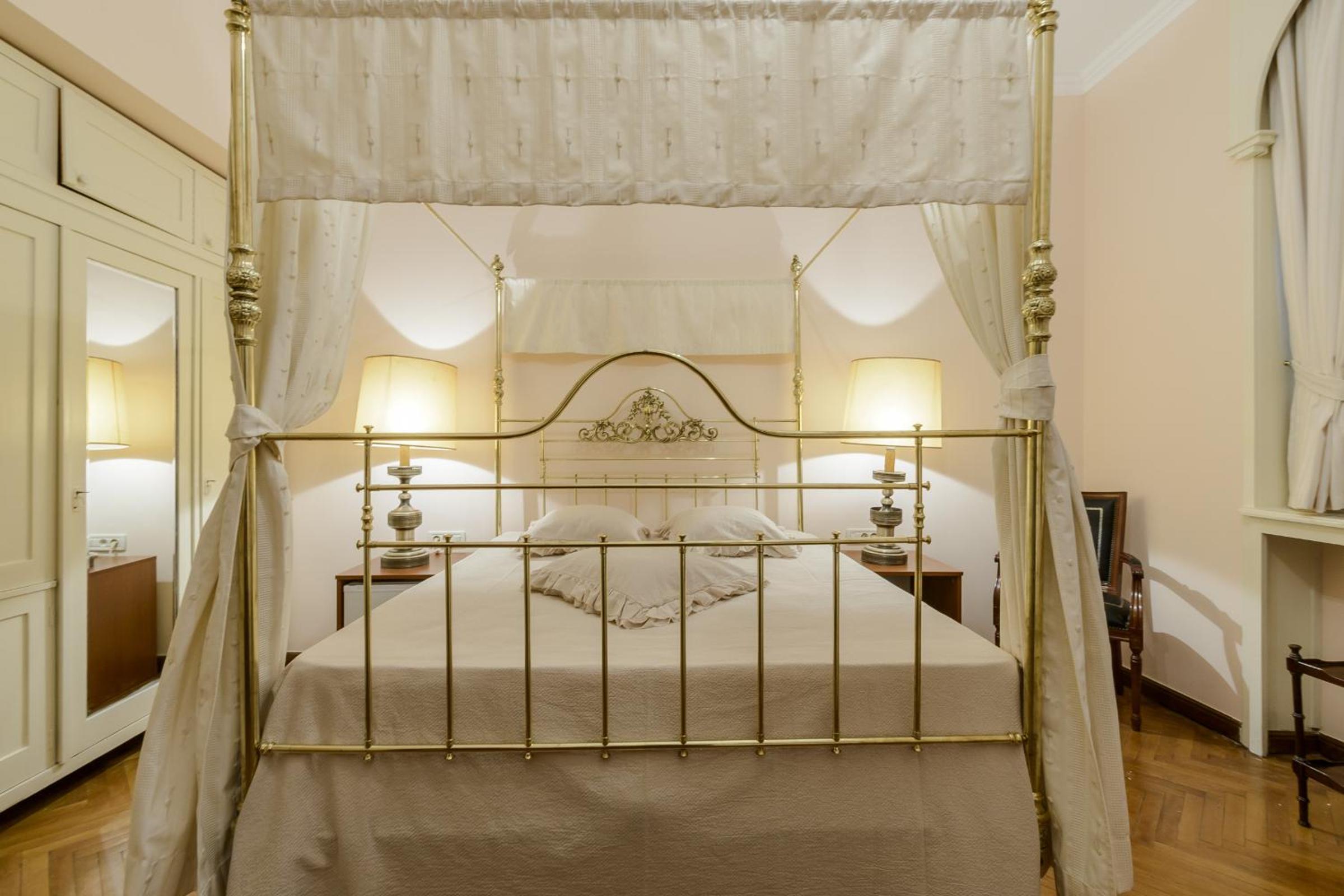 Villa Mediteran Old Town, 5 En-Suites and Hot Tub