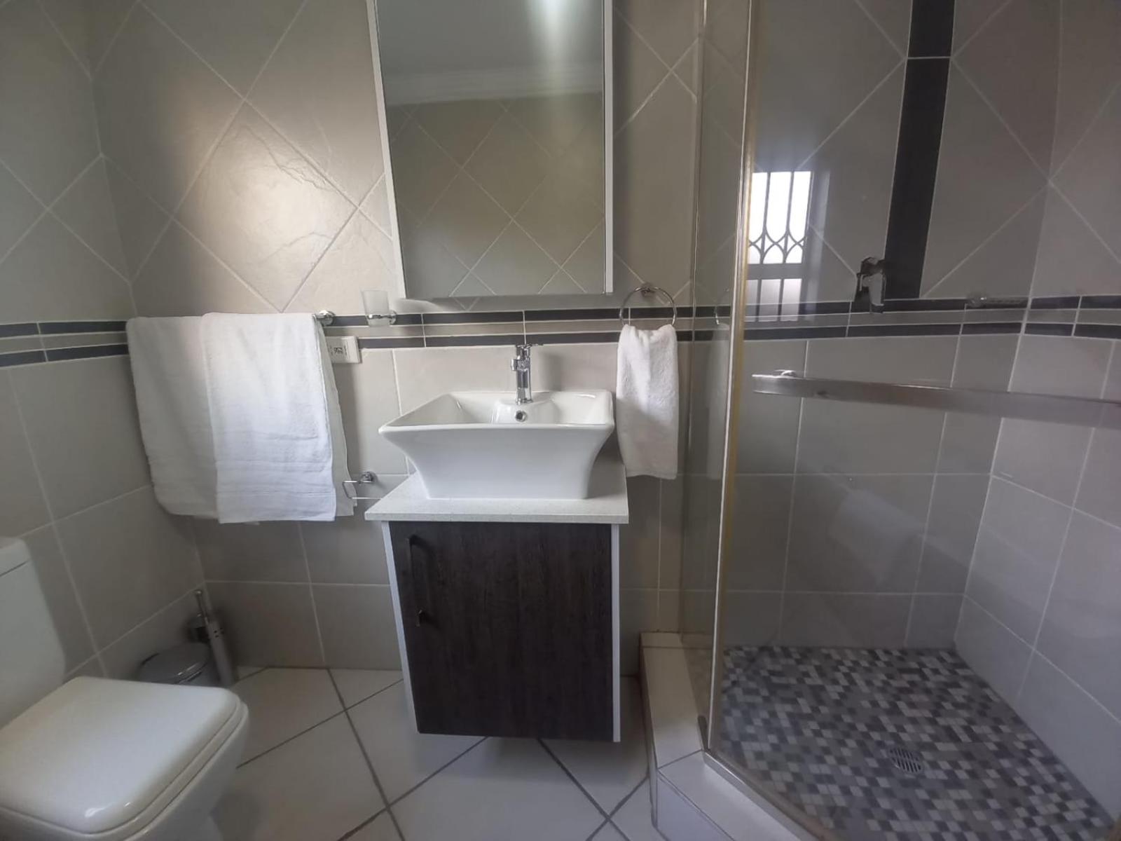 REALJOY GUEST SUITES