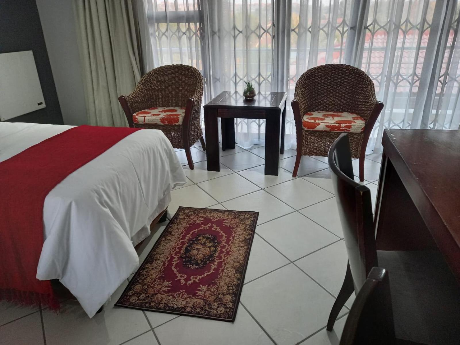 REALJOY GUEST SUITES