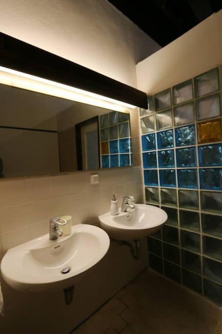 200qm Loft for Friends and Family - on the Spree!