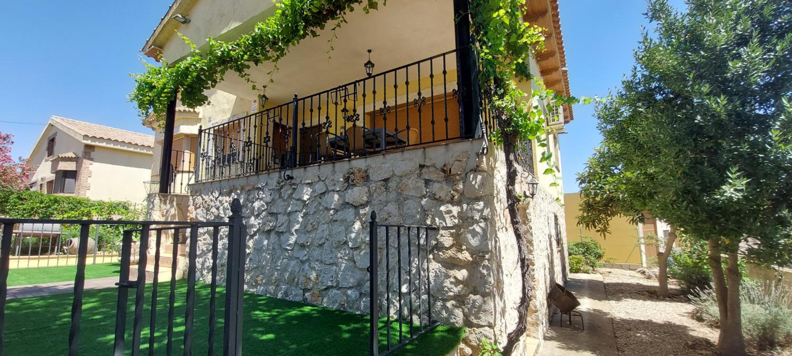 Casa Rural Rincones de Albares